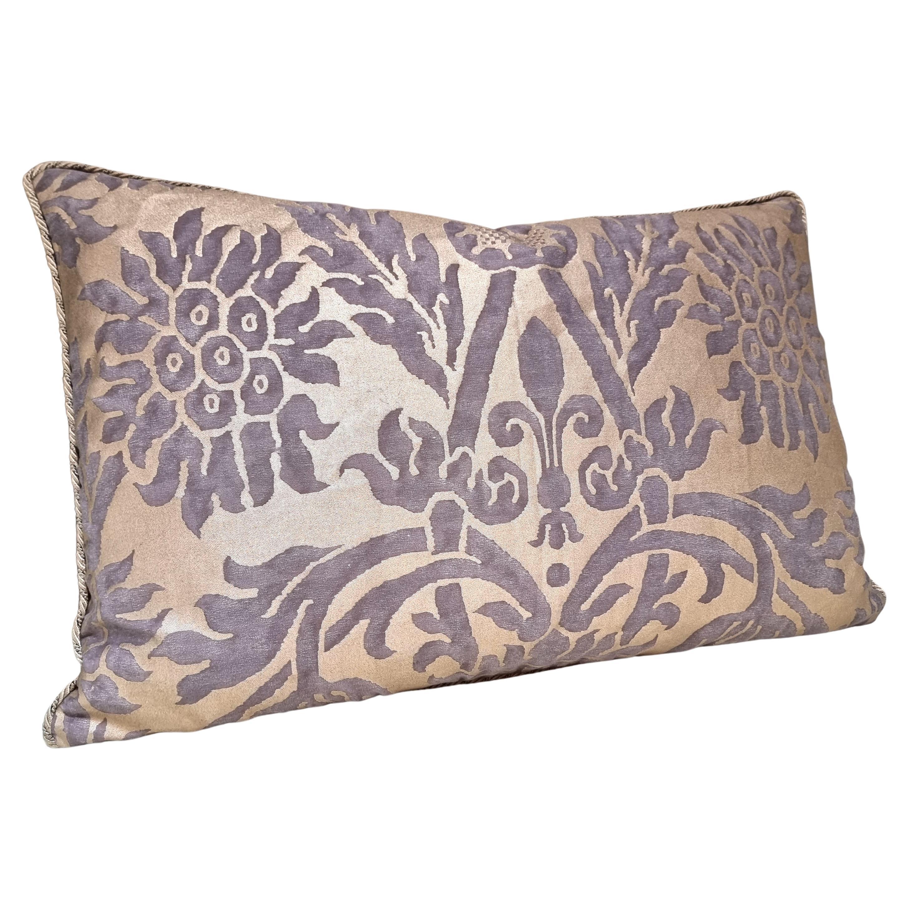 Double Sided Fortuny Fabric Pillow Grey, Black & Silvery Gold Barberini Pattern In New Condition For Sale In Venezia, IT