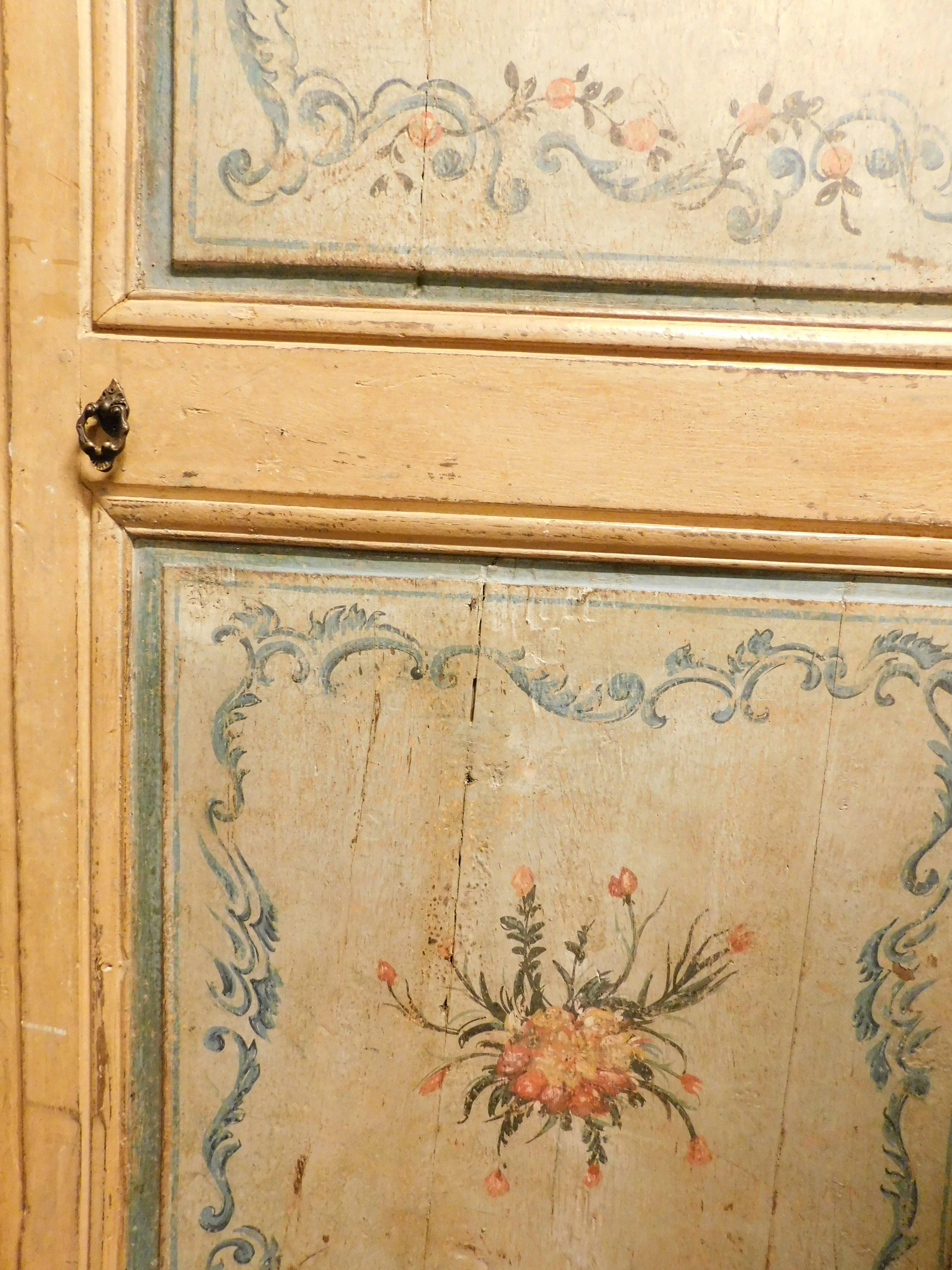 Double-sided lushly painted door with floral themes, 18th century Italy For Sale 1