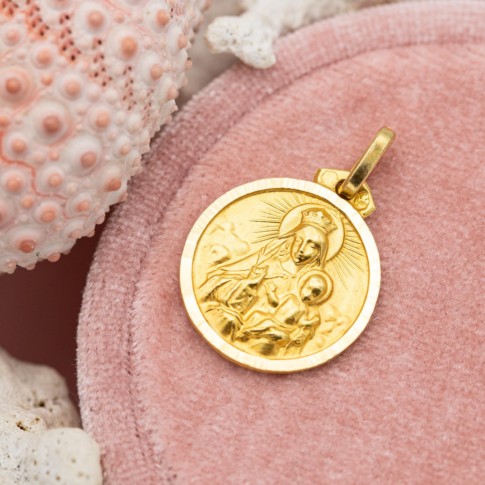 Retro Double sided medal - Estate 18 karat solid yellow gold - Catholic Scapular charm