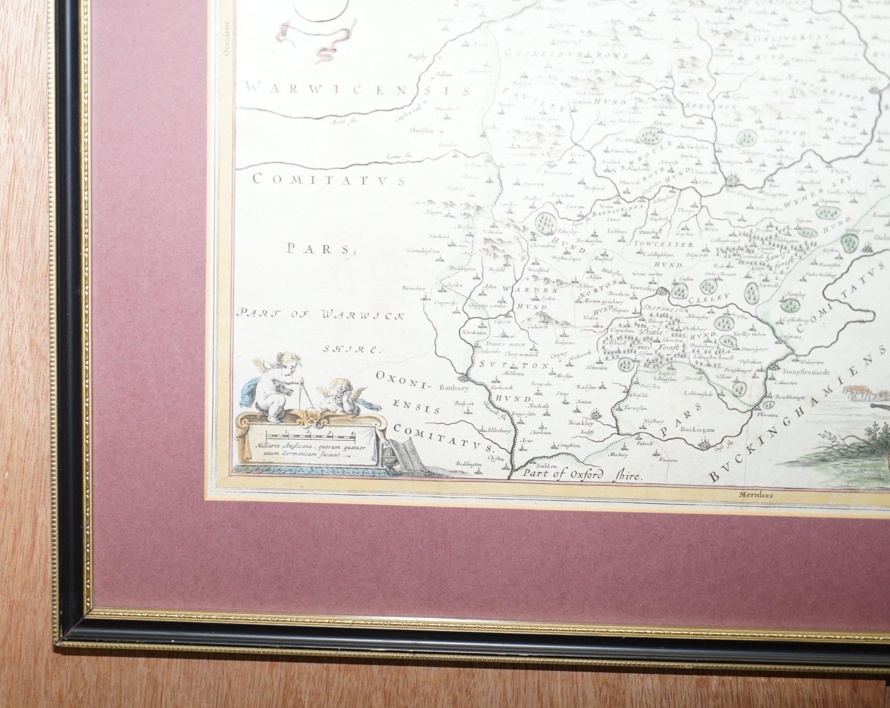 Fait main Carte double face Northamptonshire 1645 colorée à la main, imprimée ancienne, trouvaille rare en vente