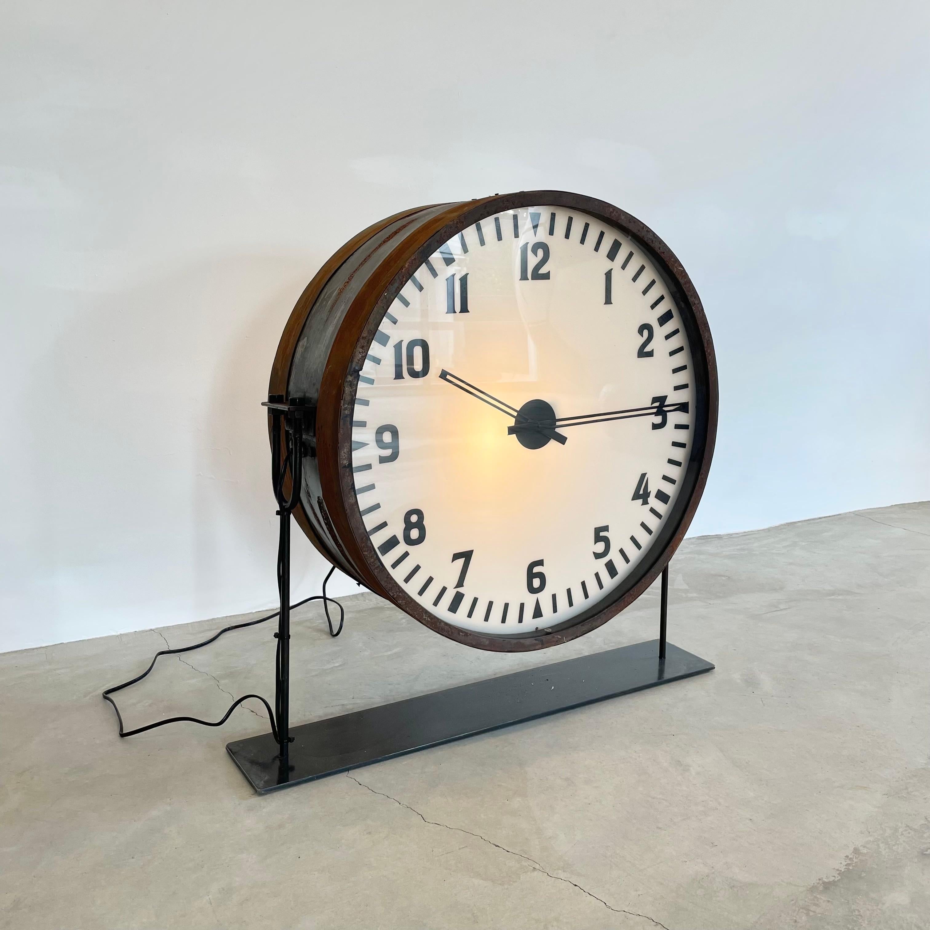 Horloge de gare double face, vers les années 1940, Boston Bon état - En vente à Los Angeles, CA