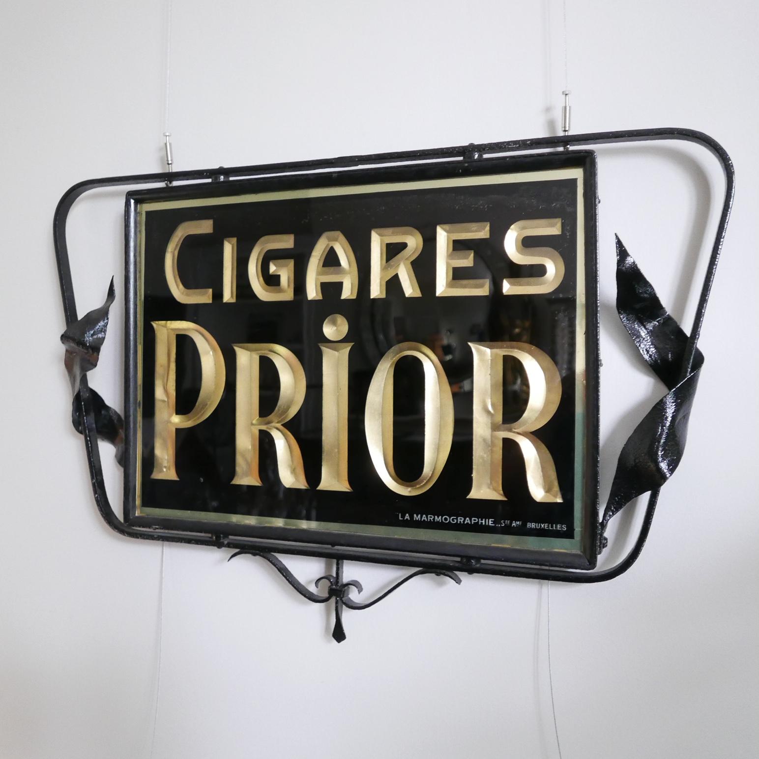 Double Sided Reverse Painted Cigar Hanging Advertising Sign In Good Condition For Sale In London, GB