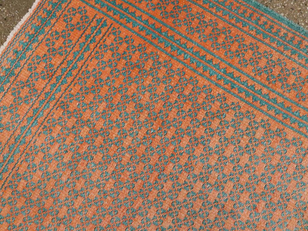 Tappeto persiano a trama piatta a due lati reversibile della metà del XX secolo Rug & Kilim in vendita 5