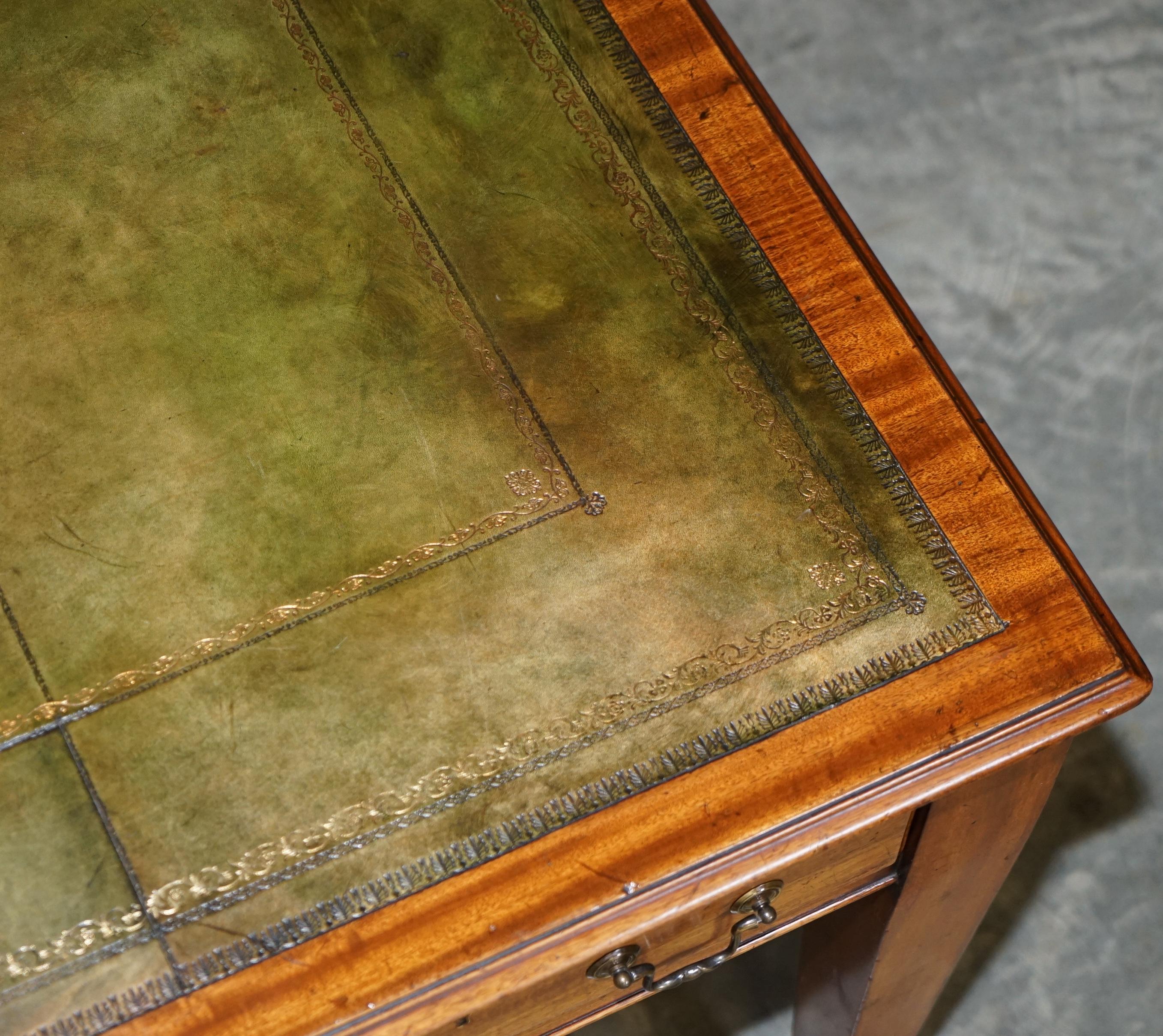 Double Sided Victorian Cir 1880 Green Leather & Hardwood Dining Table 6 Drawers For Sale 2