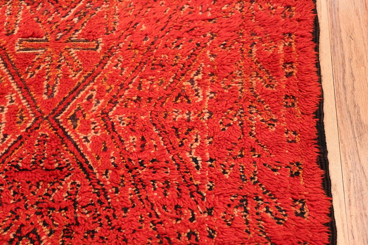 Vintage Red Berber Moroccan Rug. Size: 7 ft x 8 ft 7 in In Good Condition For Sale In New York, NY