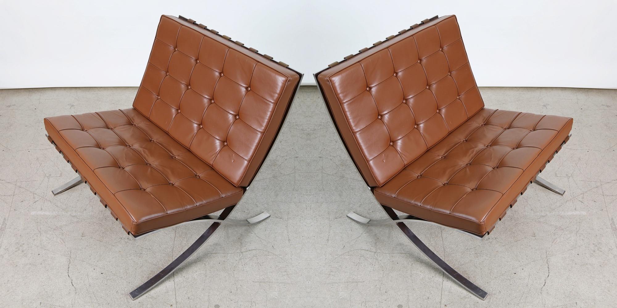 American Double Signed Pair of Mies Van Der Rohe Barcelona Chairs for Knoll International