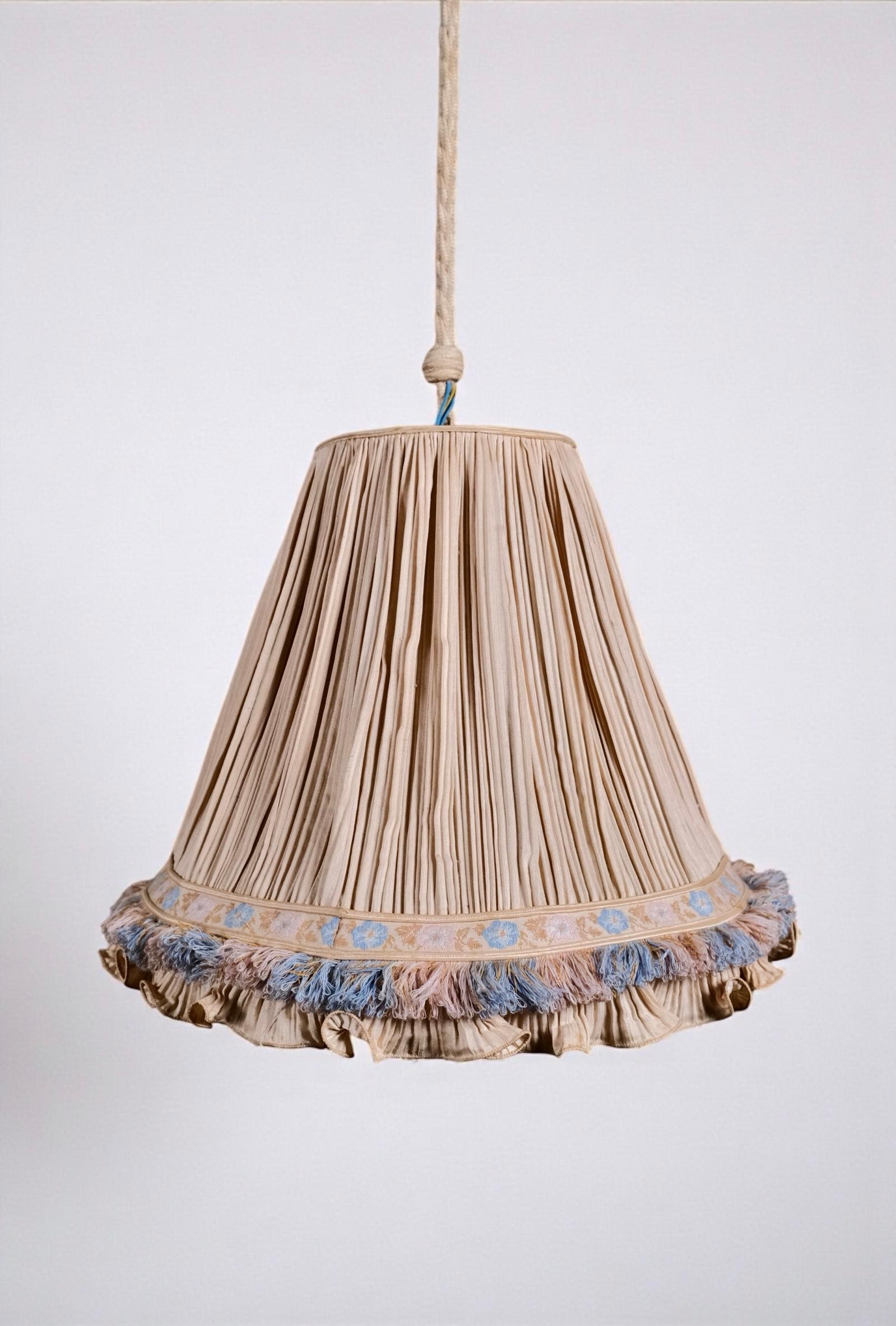 Double silk, rope and brass pendant, by Cenacchi, made in Italy, 1960s For Sale 4