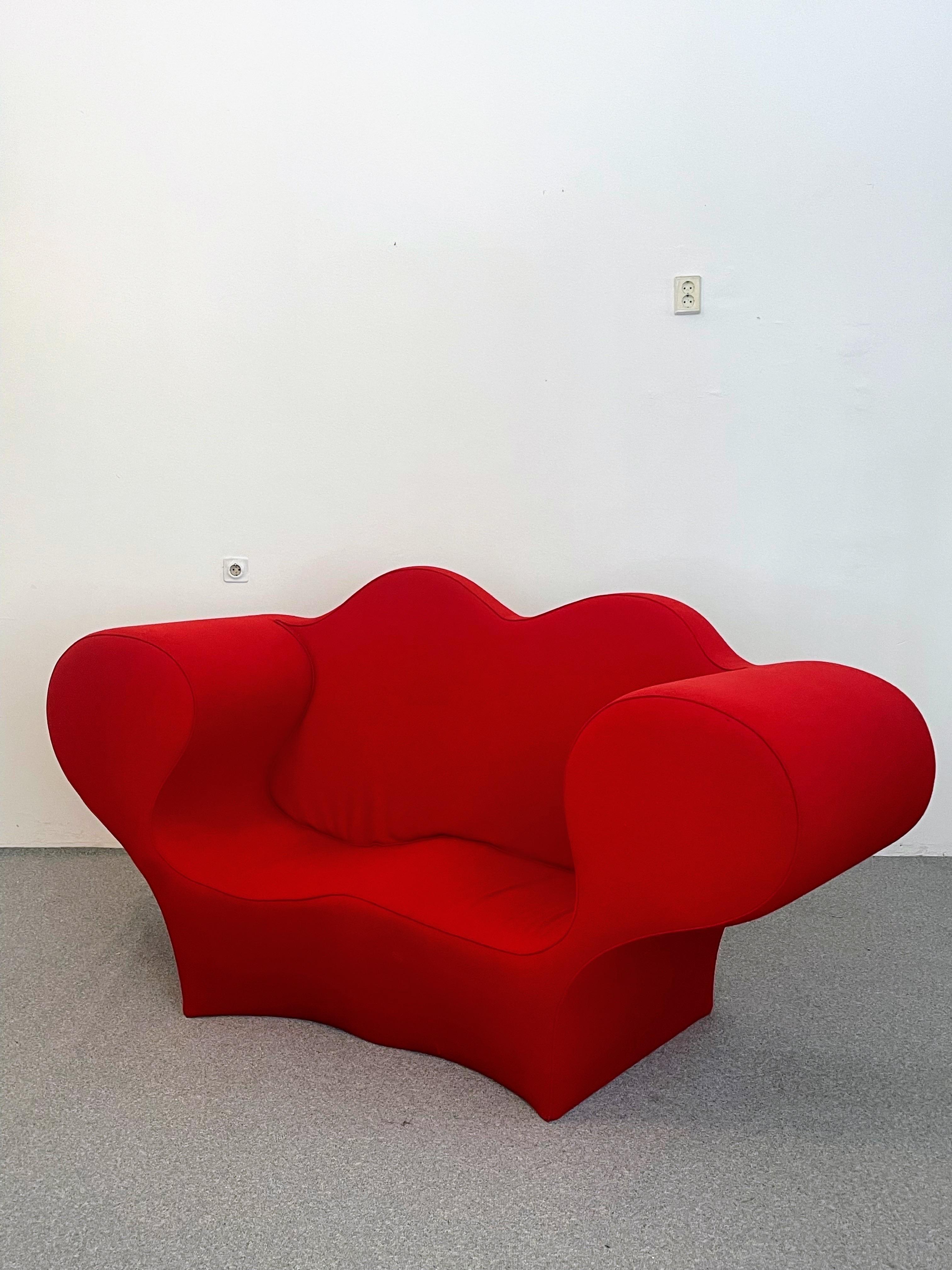 Double soft big easy design by Ron Arad for Moroso in fair distressed condition. A sofa with frame in steel and stress-resistant polyurethane foam upholstered with polyester fibre.