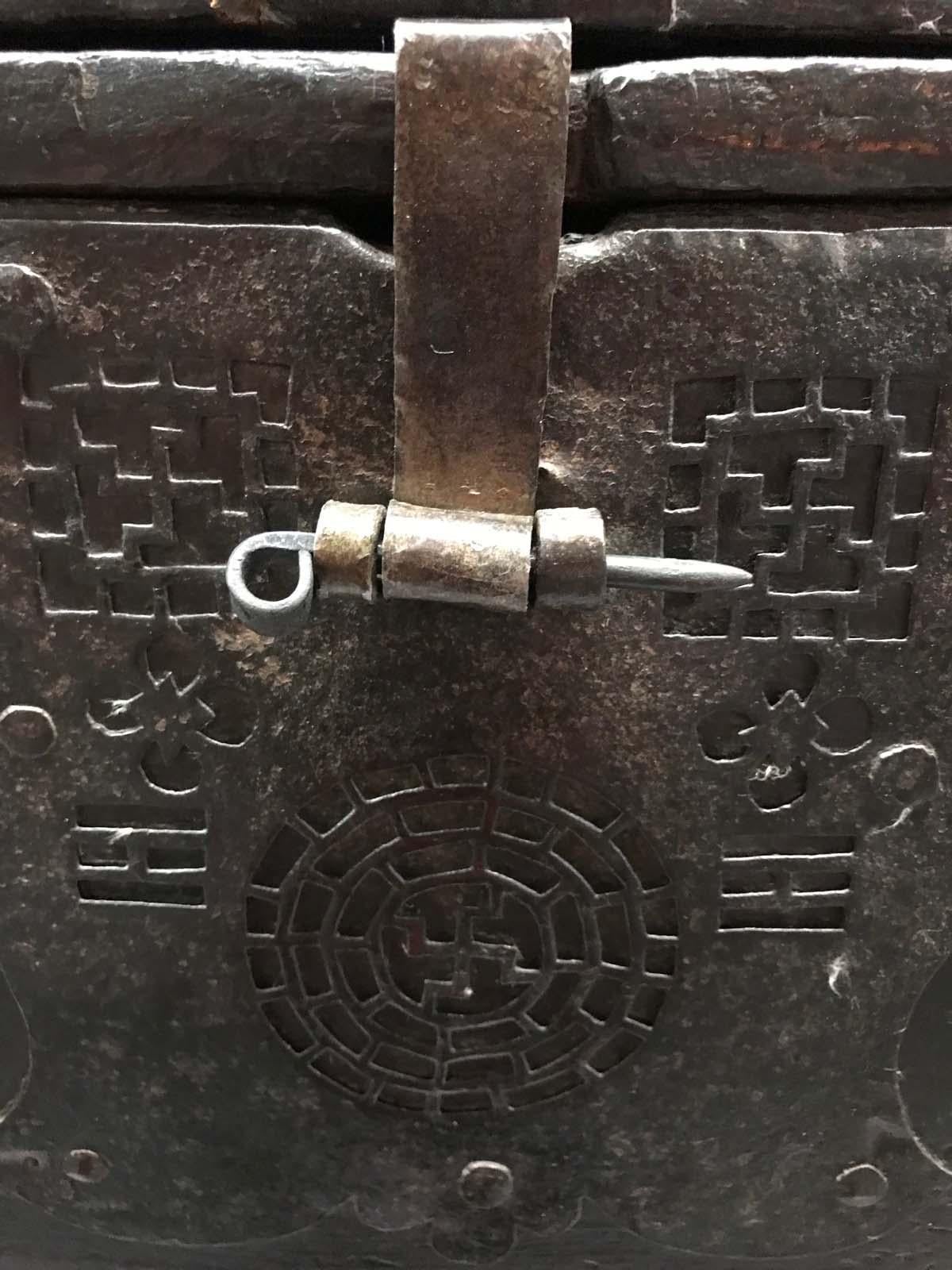 Double Stacked 18th Century Korean Chests on Iron Base 2