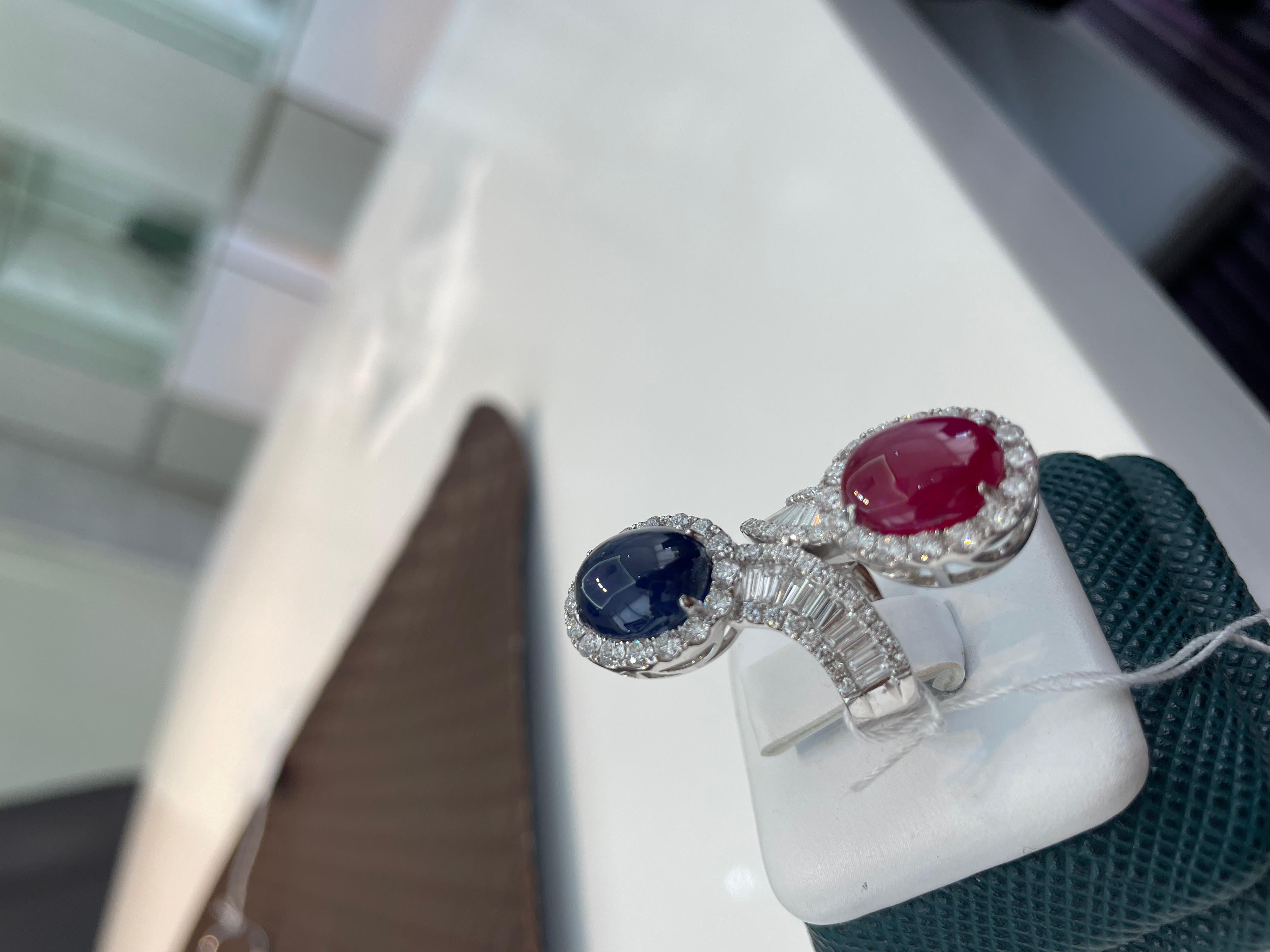 Femenino o masculino Anillo Bypass Doble Piedra, Rubí y Zafiro en venta