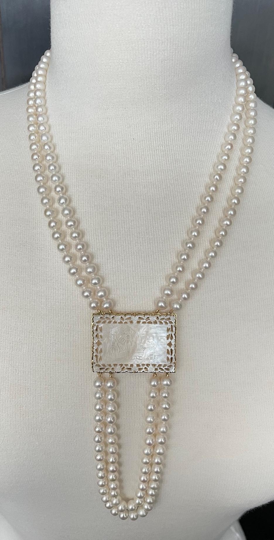 Double Strand 6mm Pearl with Mother-of-Pearl Gaming Counter Necklace, 18k Gold In New Condition For Sale In Los Angeles, CA