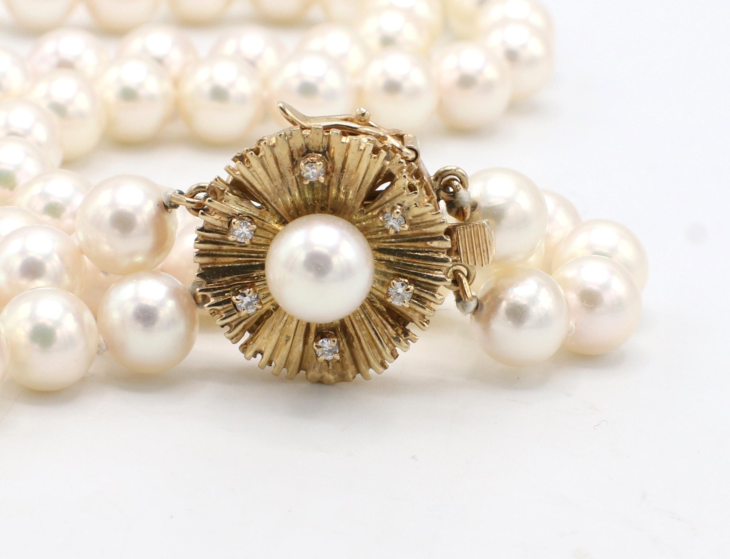 Double Strand Cultured Pearl Necklace with Natural Diamond & Gold Clasp In Excellent Condition For Sale In  Baltimore, MD