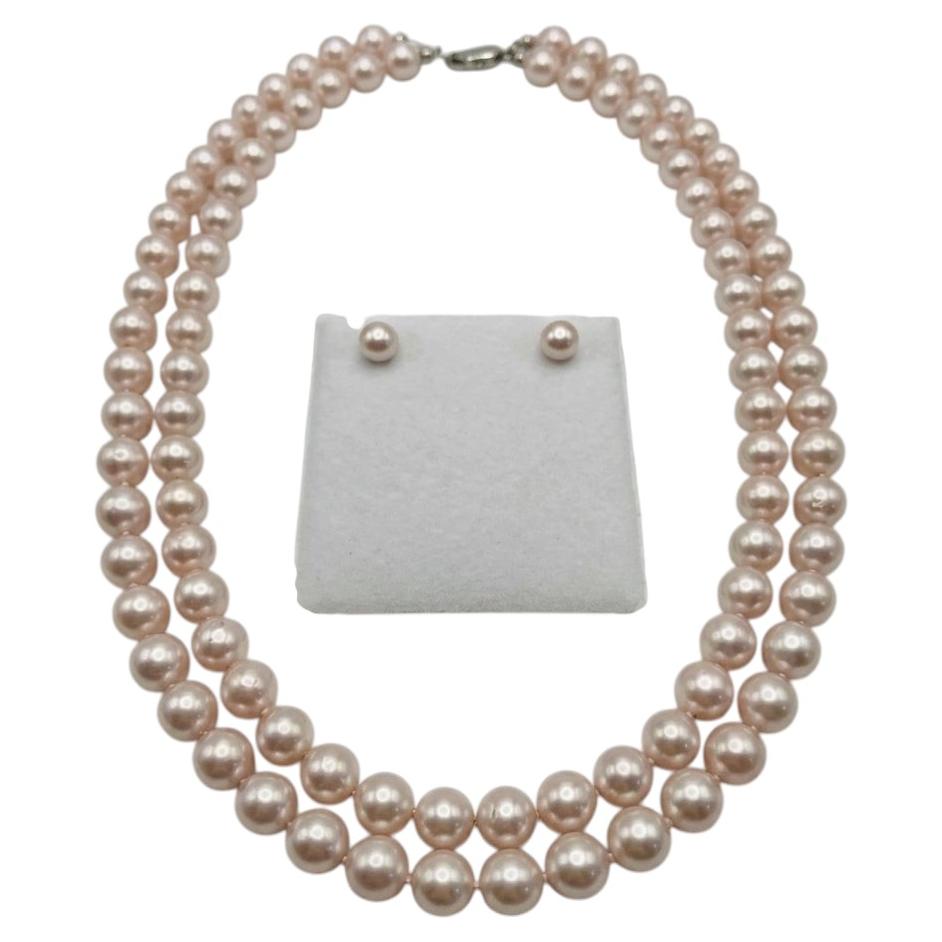Conjunto de collar y pendientes de perlas Akoya de doble hilera