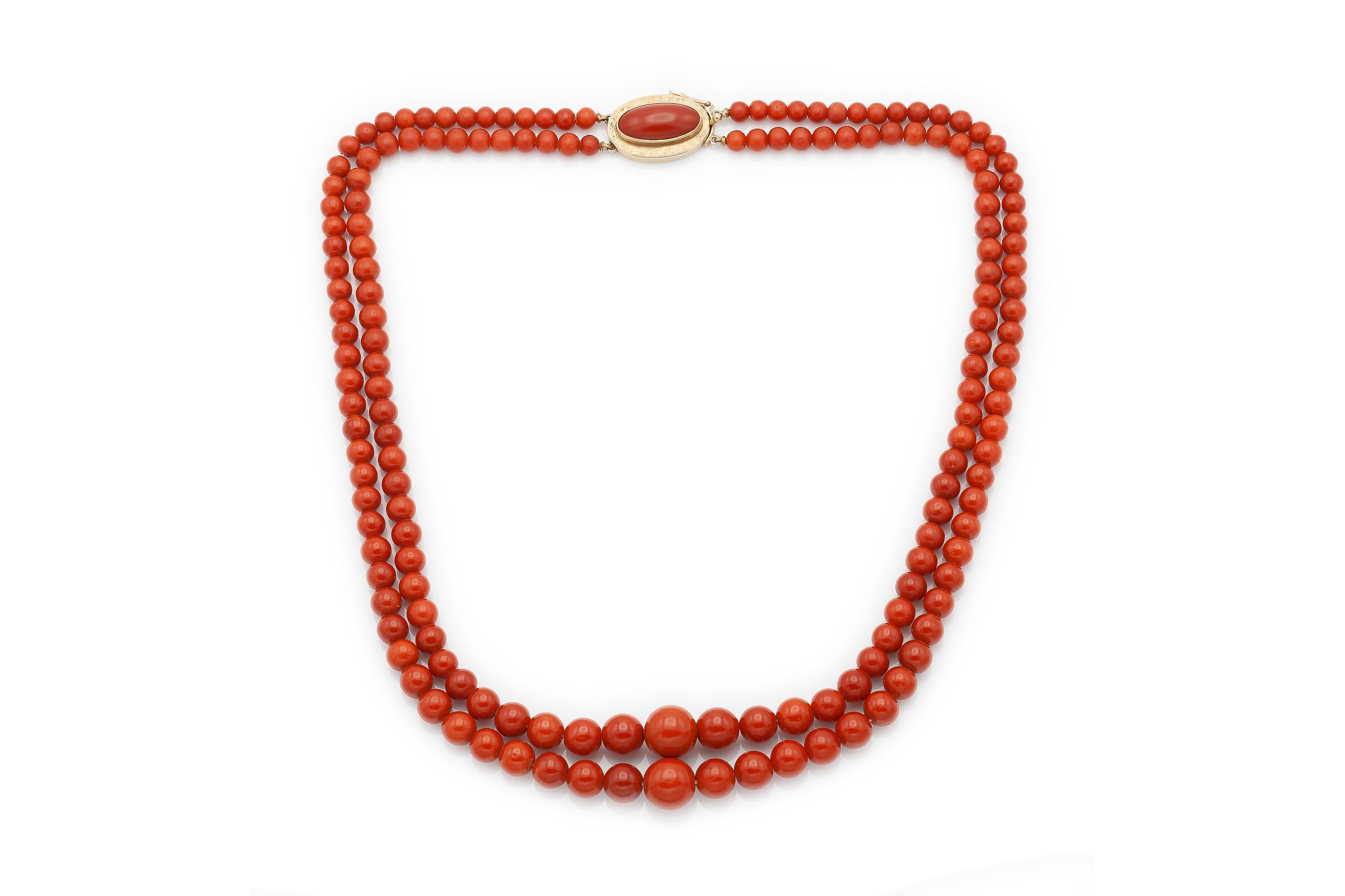 Double Strand Beaded Coral Necklace In Good Condition For Sale In New York, NY