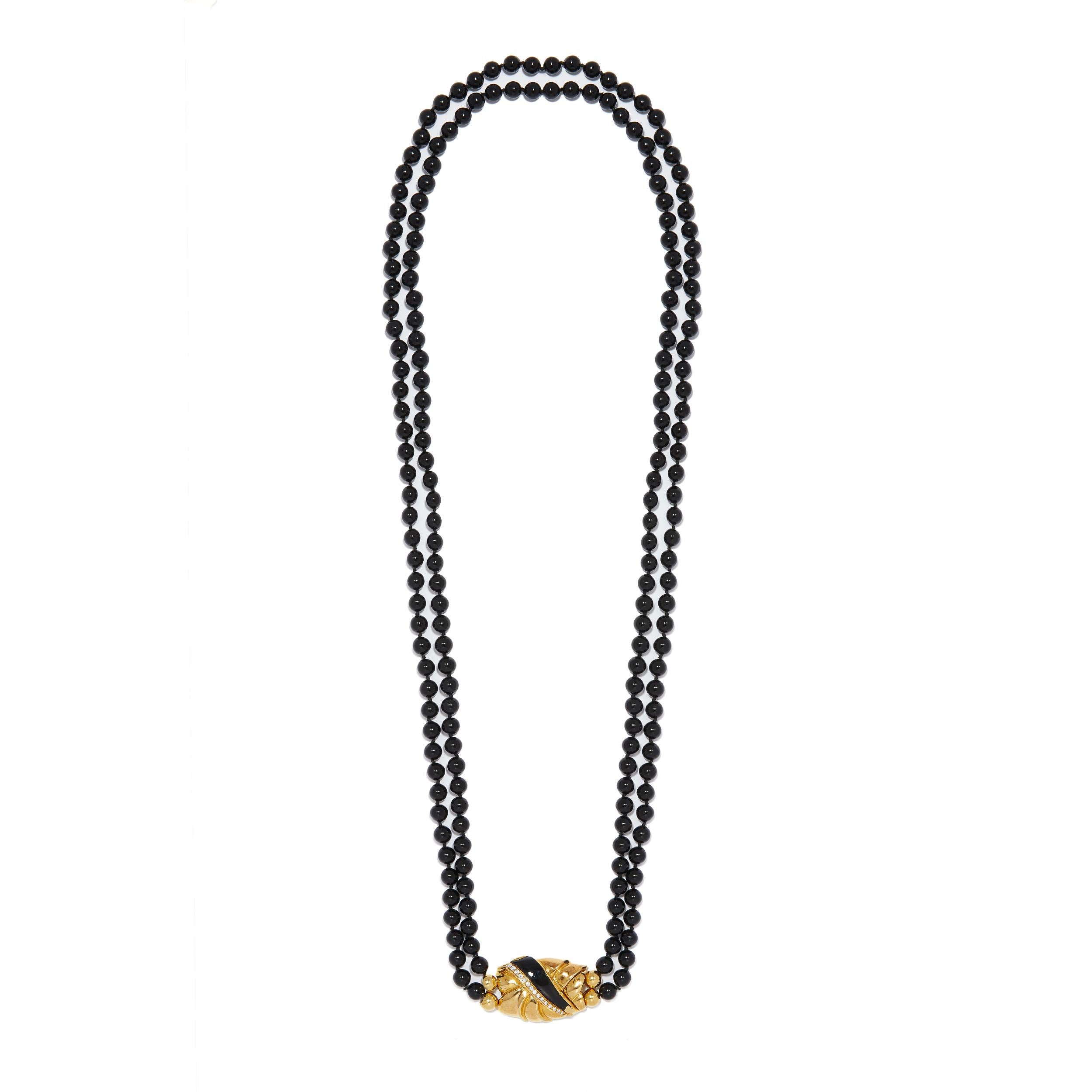 Brilliant Cut Double-Strand Black Onyx Beaded Necklace With 18ct Gold Clasp For Sale