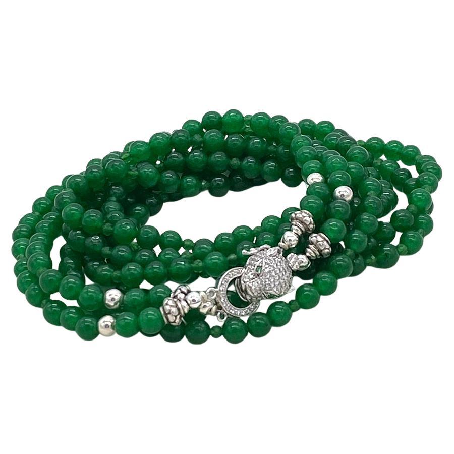 Collar de dos vueltas de jade con cierre de leopardo de plata de ley Art Decó en venta