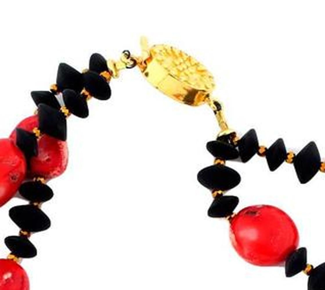 AJD Super Chic Double Strand of Red Bamboo Coral & Black Onyx Necklace In New Condition For Sale In Raleigh, NC