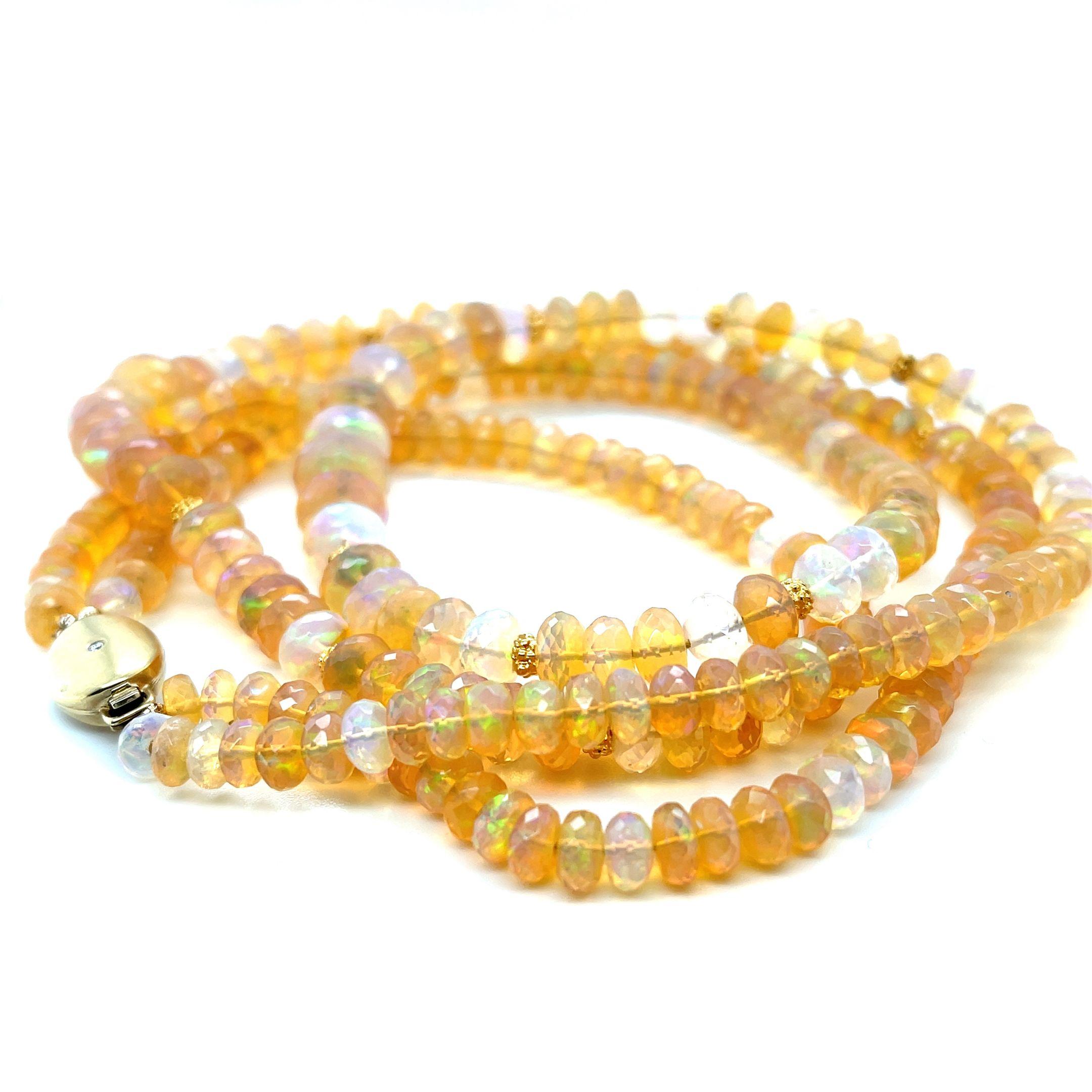Collier de perles d'opale à double rang, 170,45 carats au total, avec accents en or jaune en vente 2
