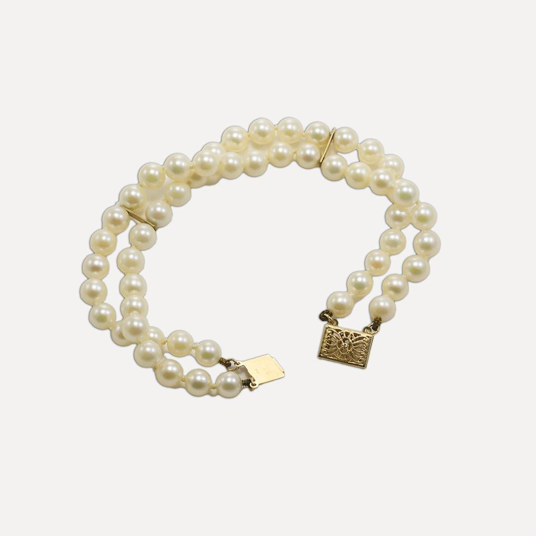 Double Strand Pearl Bracelet with 14K Gold Clasp In Excellent Condition In Laguna Beach, CA