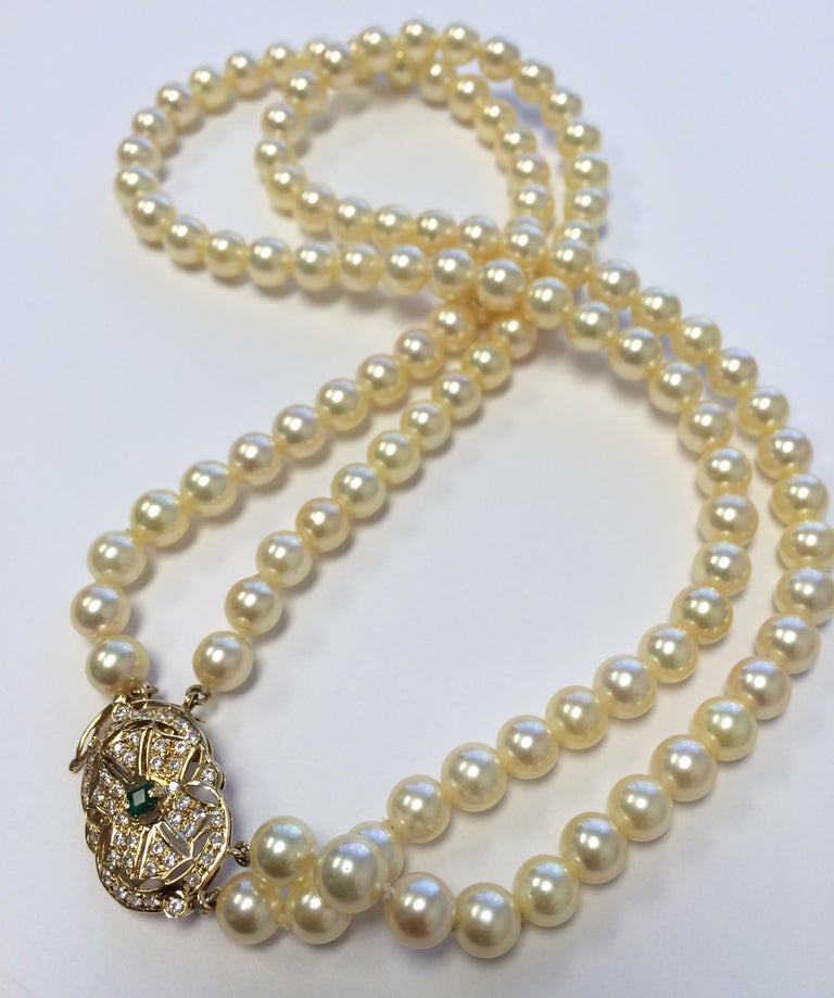 Double Strand Pearl Diamond and Emerald Necklace For Sale at 1stDibs