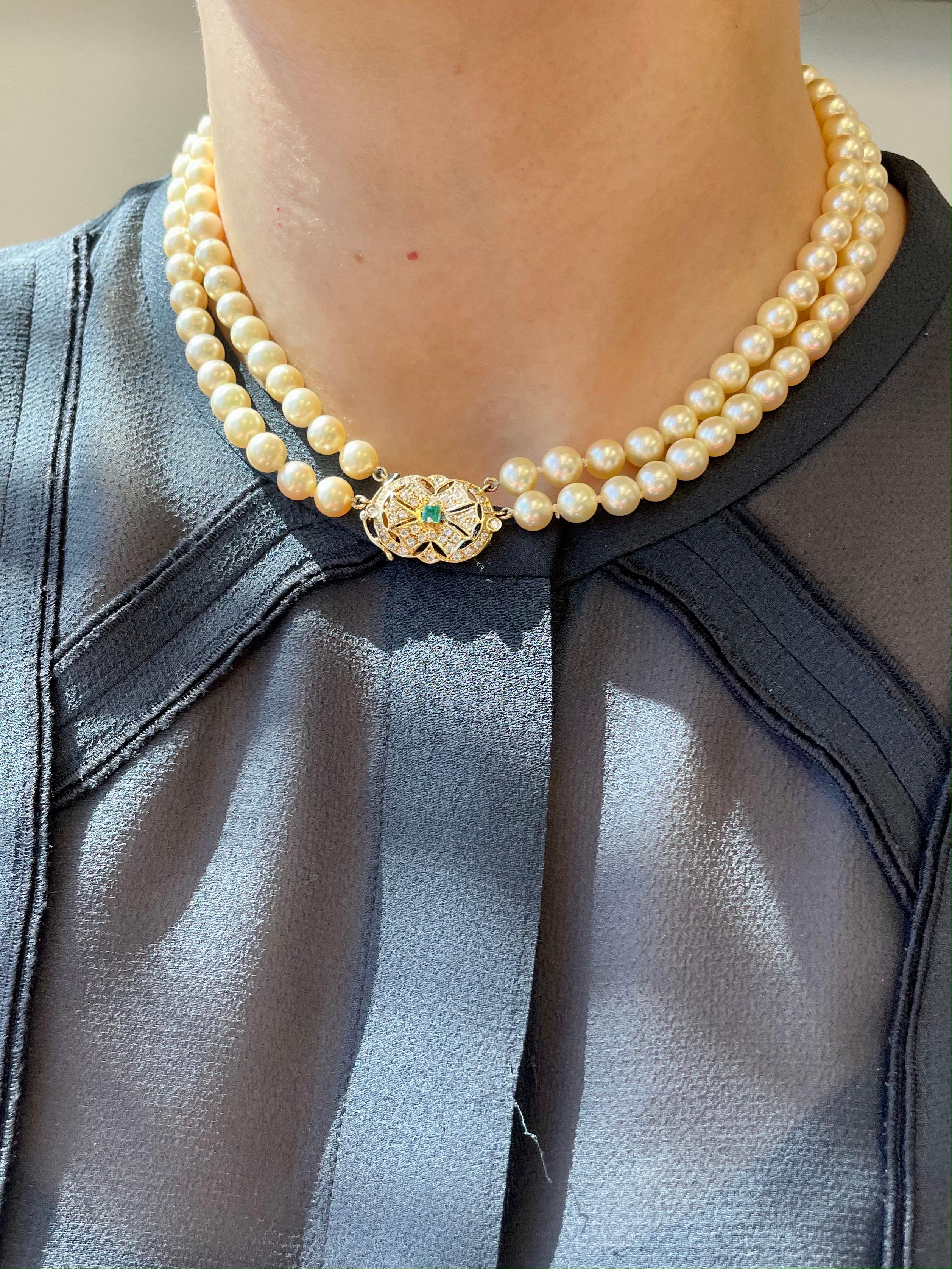 Double Strand Pearl Diamond and Emerald Necklace For Sale 1