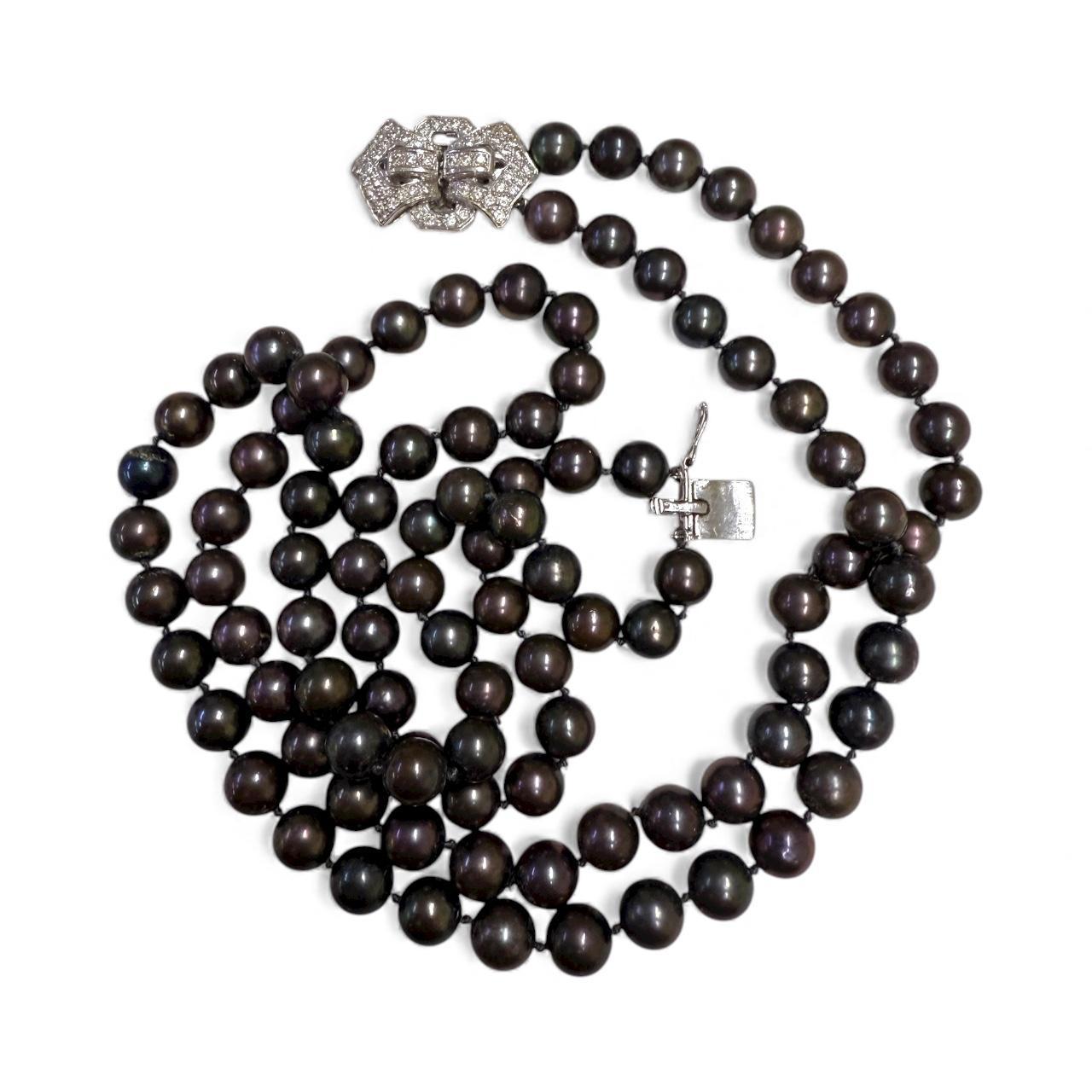 Donna Collana di perle a doppio filo con chiusura a diamante in oro 14KW in vendita