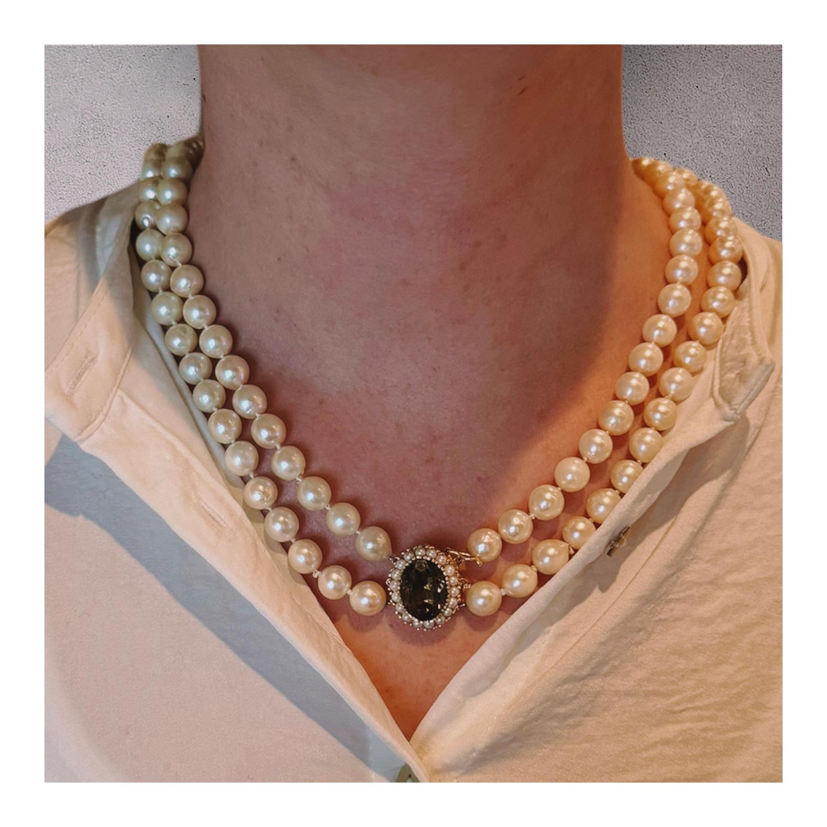 Double-Strand Pearl Necklace In Good Condition For Sale In Beverly Hills, CA