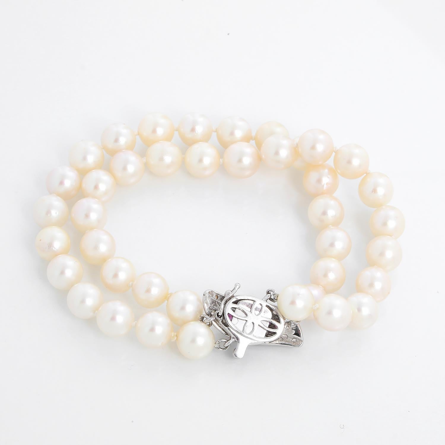 Women's Double Strand Salt Water Pearl Necklace & Bracelet For Sale