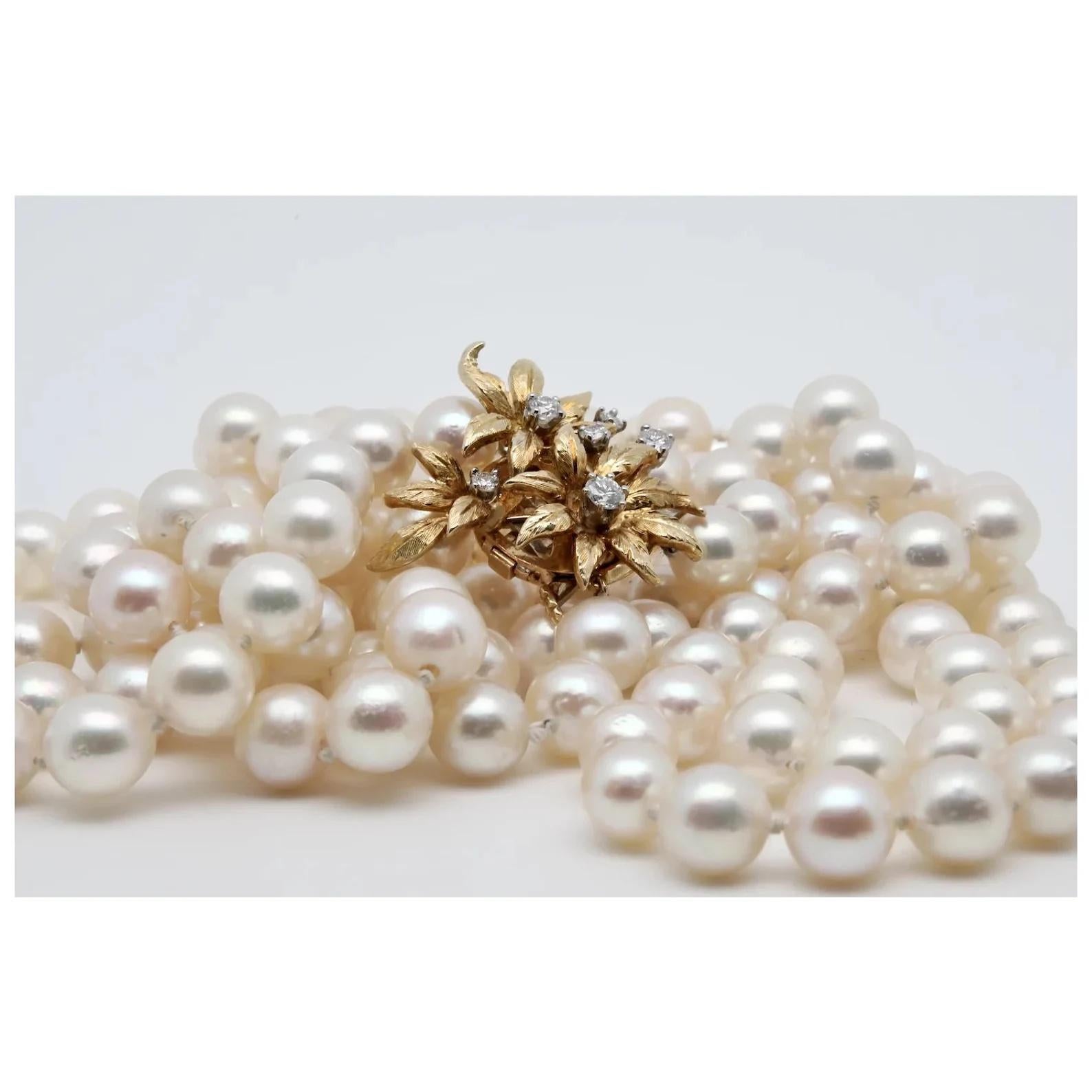 Doppelreihige Südsee-Halskette mit Blumenmotiv aus 18 Karat Gold mit 7,5 mm Perle und Diamant (Brillantschliff) im Angebot