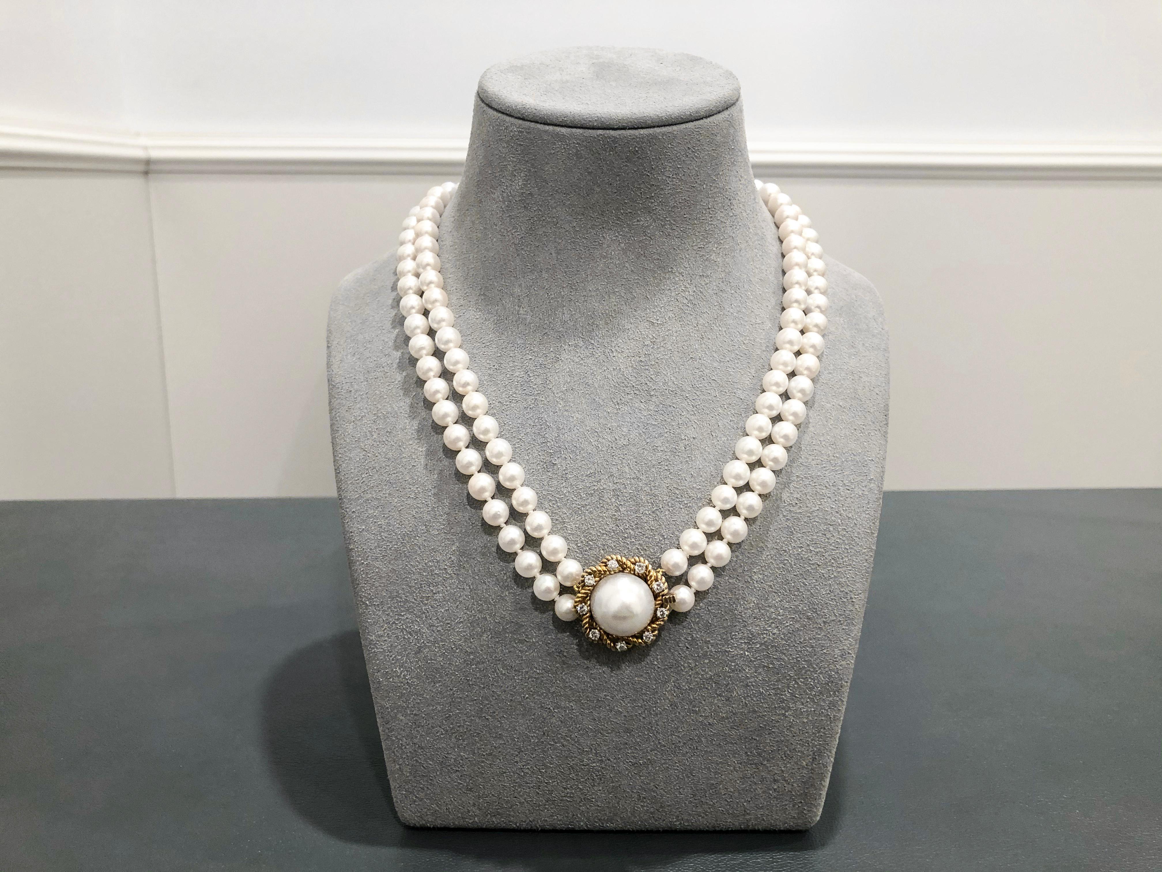 0.40 Carats Brilliant Round Diamond and Double Strand Pearl Necklace For Sale 1
