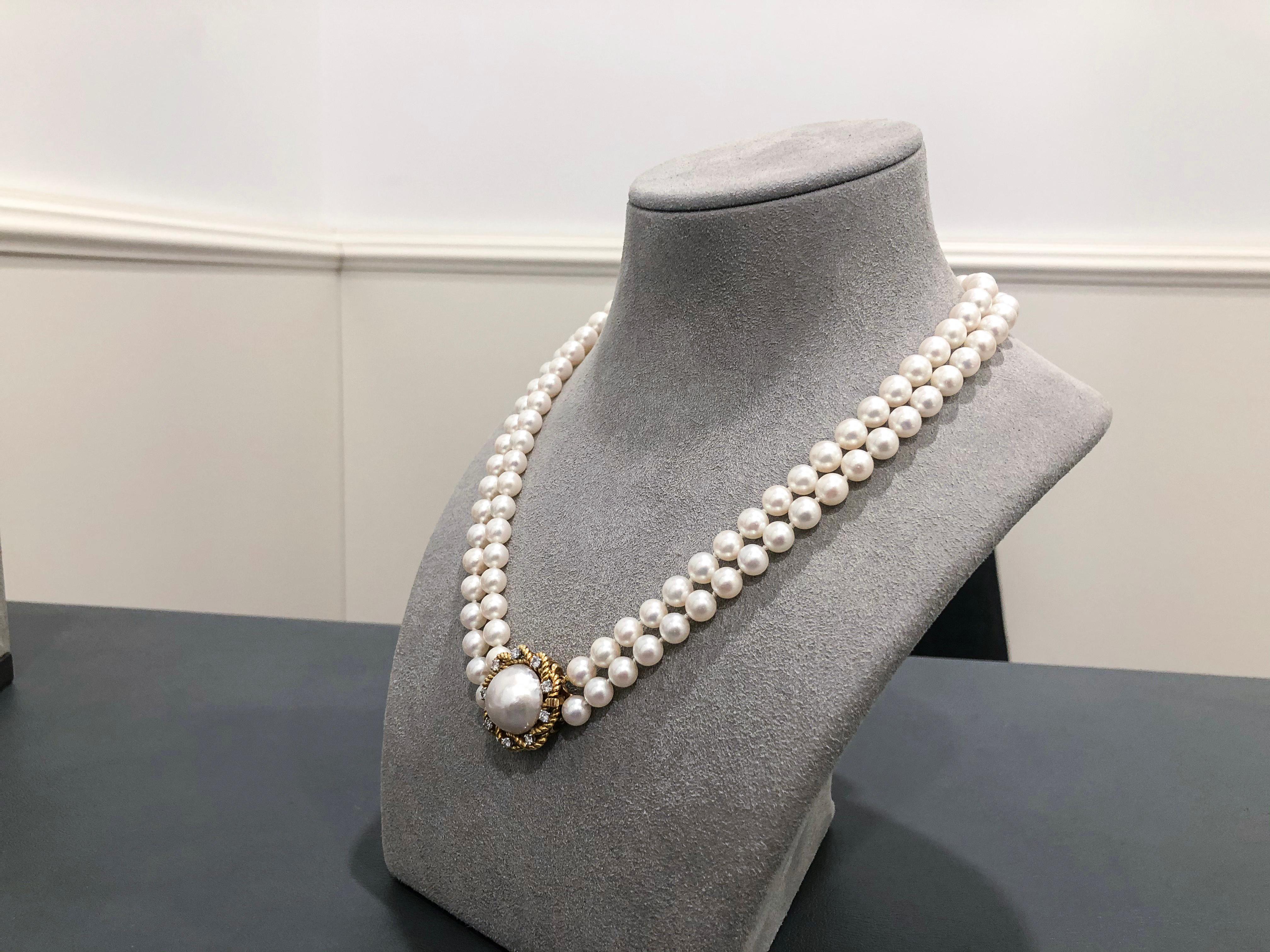 0.40 Carats Brilliant Round Diamond and Double Strand Pearl Necklace For Sale 2