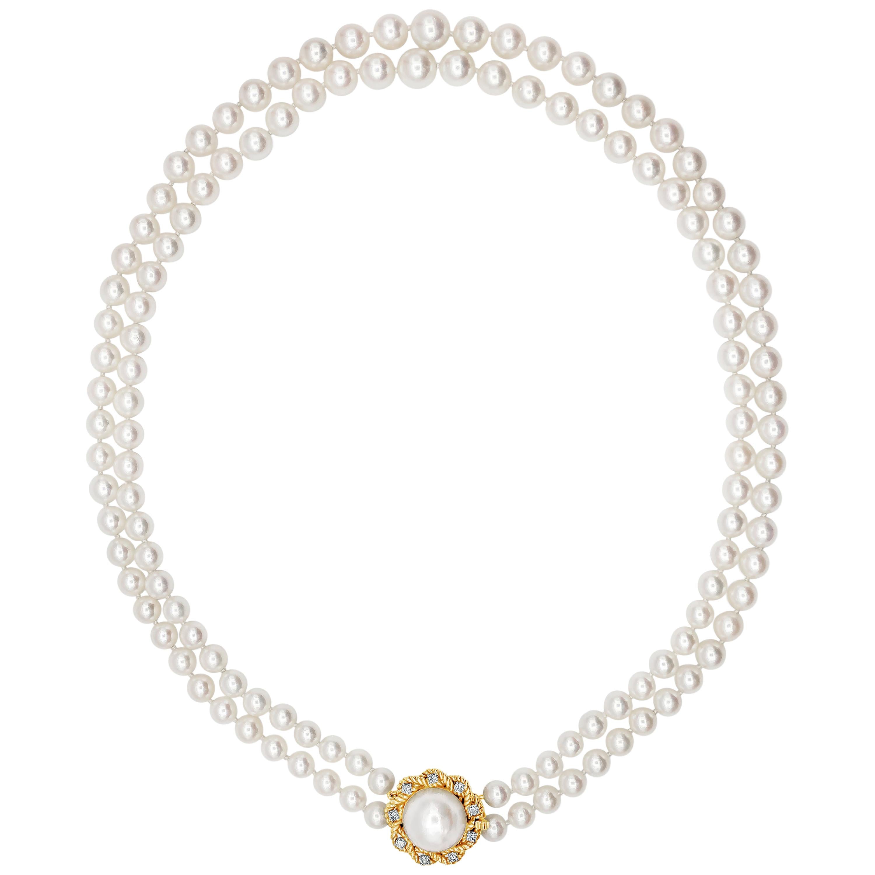 0.40 Carats Brilliant Round Diamond and Double Strand Pearl Necklace For Sale