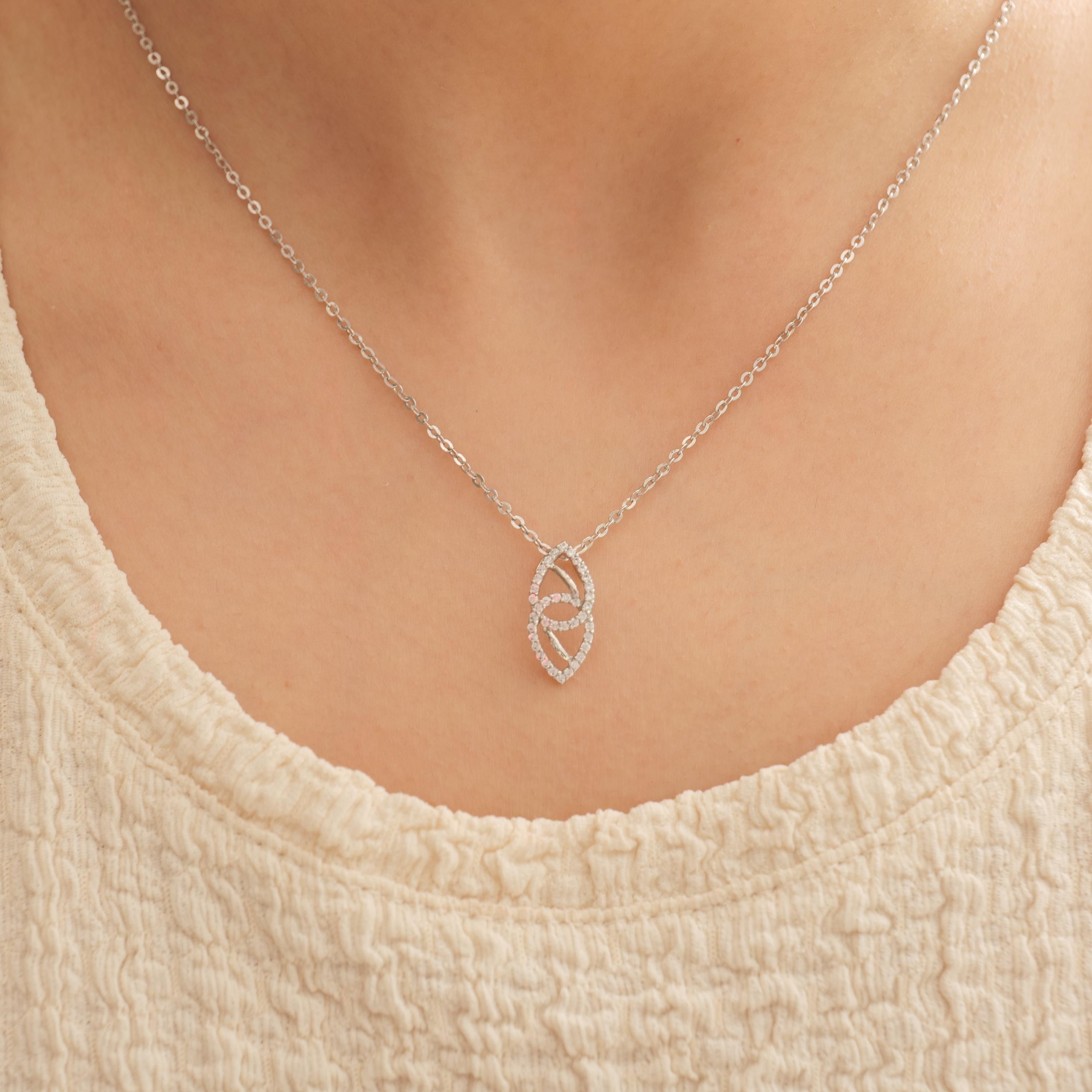 Taille ronde Collier de diamants en or massif 14k à double larme (certifié) en vente