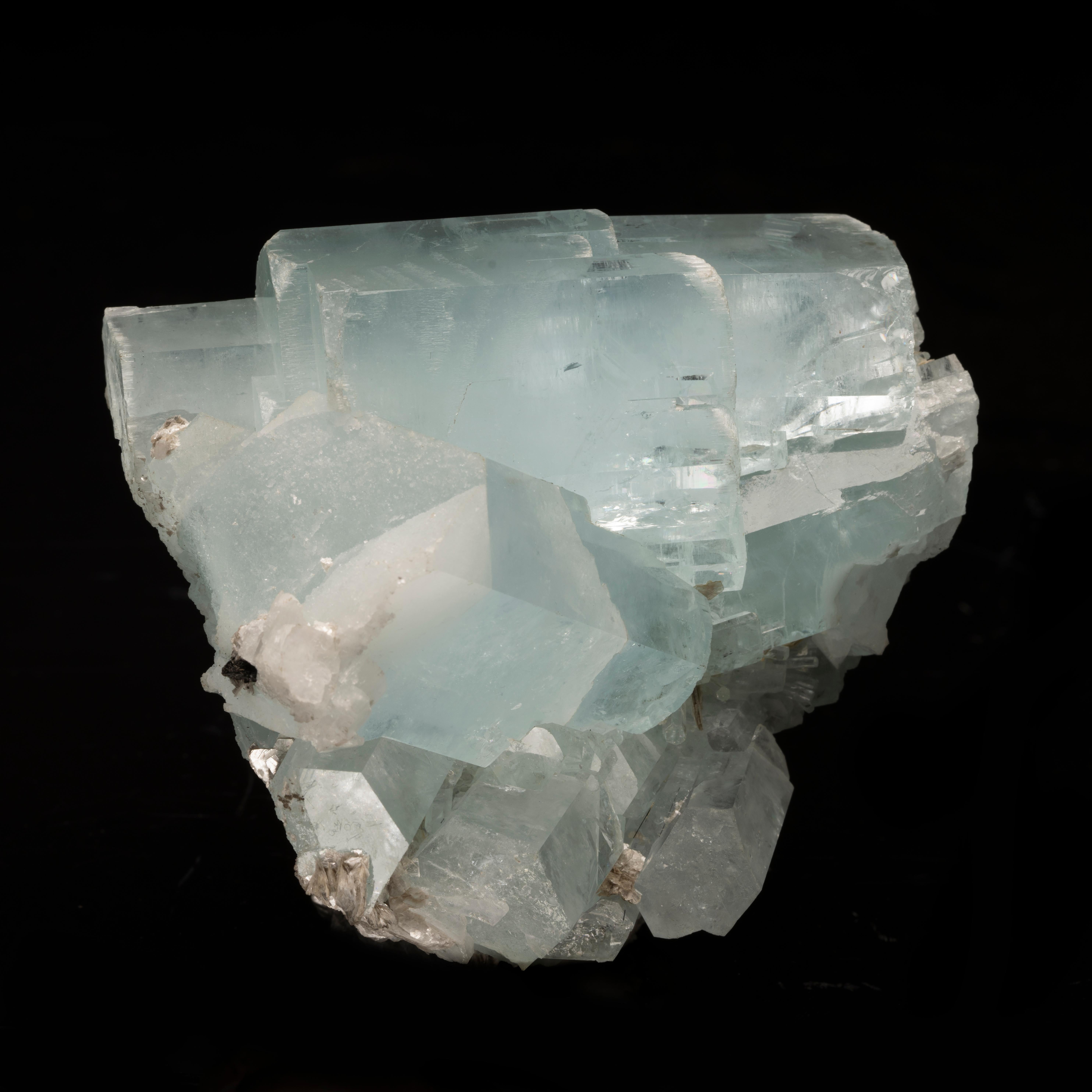 Double Terminated Aquamarine Cluster with Muscovite In New Condition For Sale In New York, NY