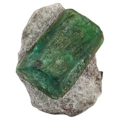 cristal d'émeraude doublement Terminé sur calcite avec pyrite du Pakistan