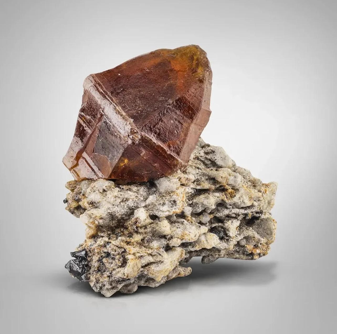 Double Terminated Parisite Crystal With Ilmenite On Matrix From Pakistan For Sale 2