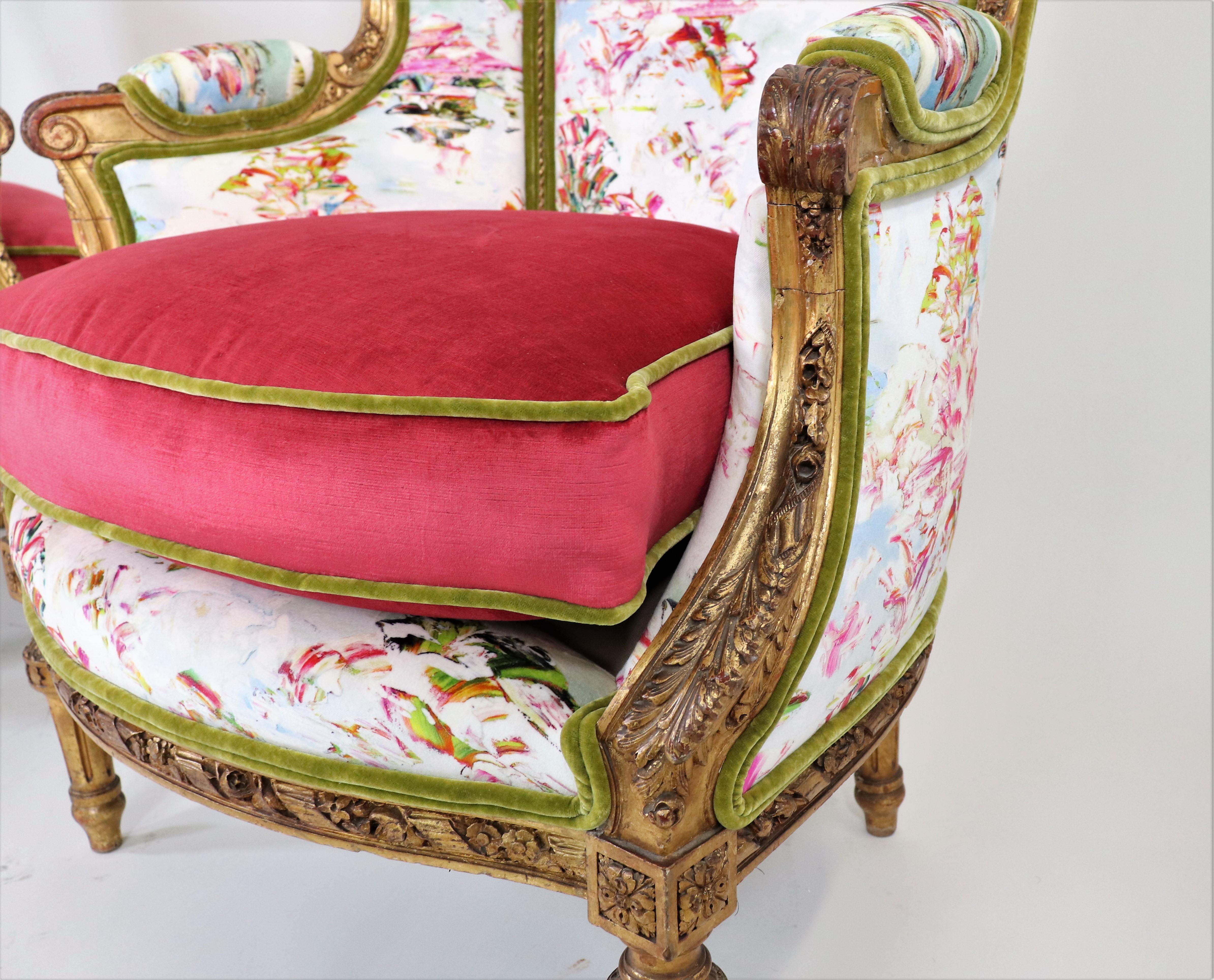 Pair of Mid-19th Century Louis XVI Giltwood Bergère Armchairs with Modern Fabric For Sale 7
