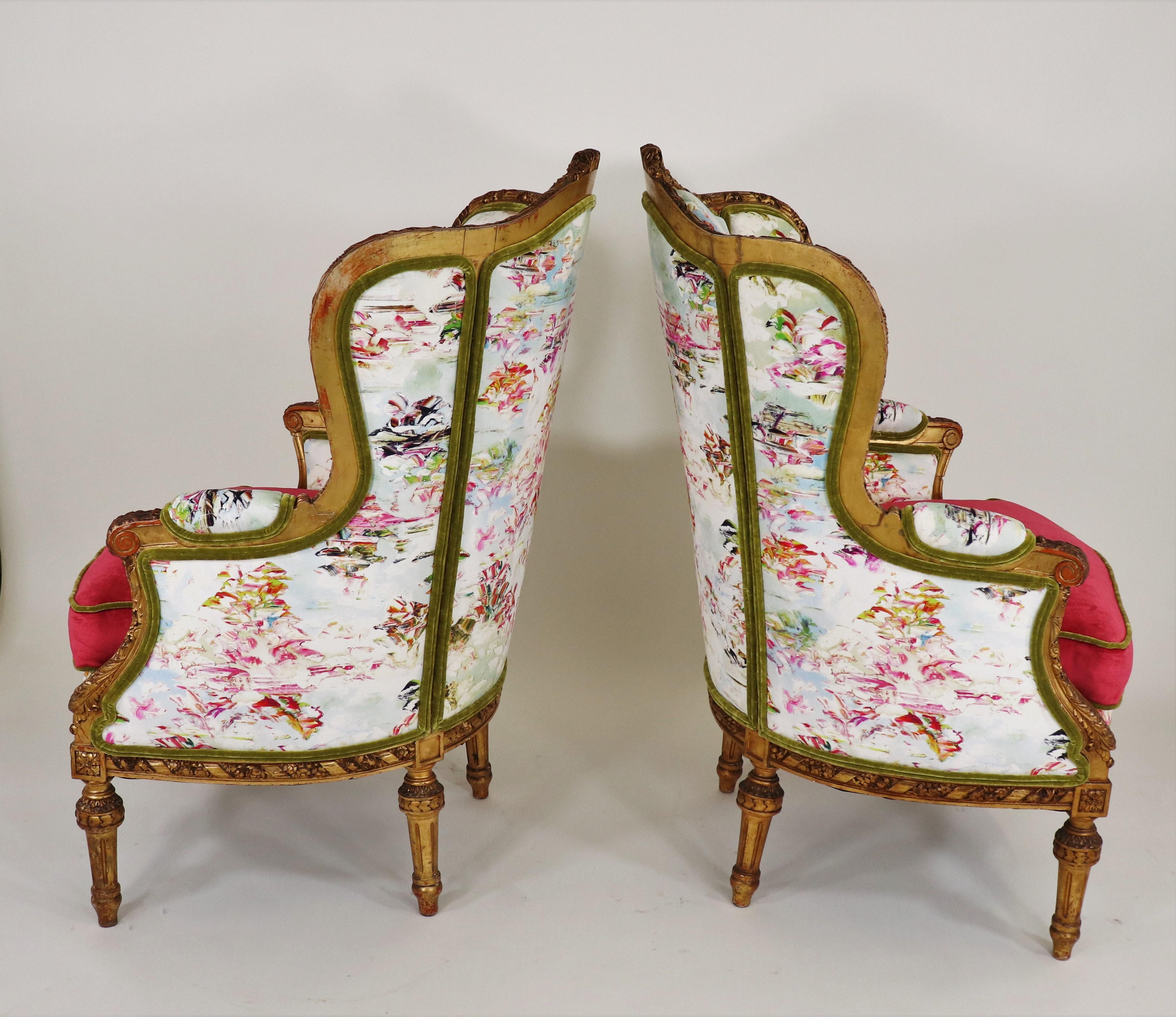 Hand-Crafted Pair of Mid-19th Century Louis XVI Giltwood Bergère Armchairs with Modern Fabric For Sale