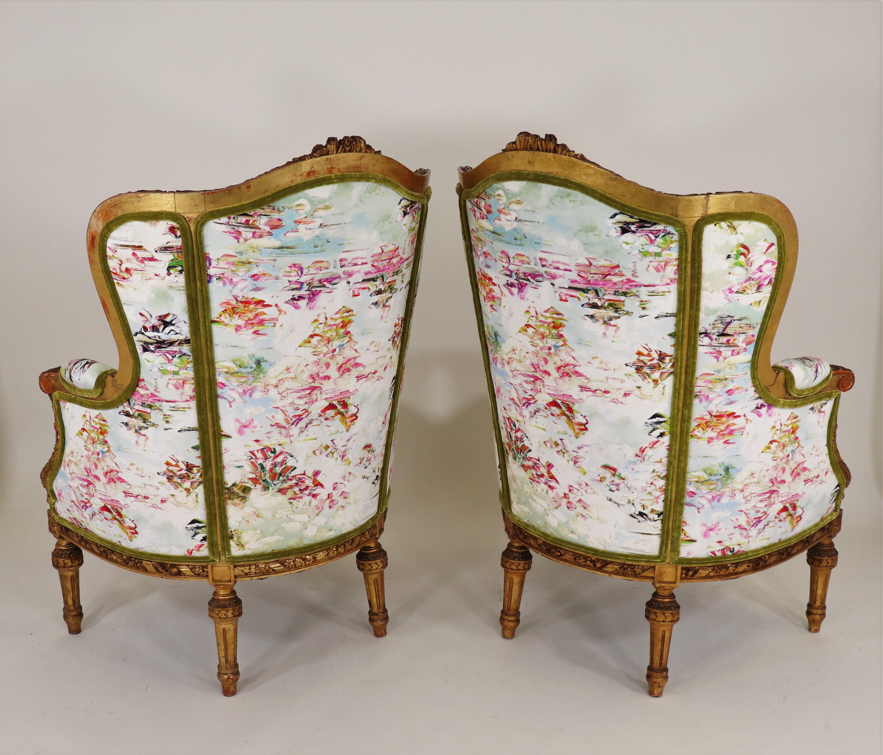 Pair of Mid-19th Century Louis XVI Giltwood Bergère Armchairs with Modern Fabric In Good Condition For Sale In Chicago, IL