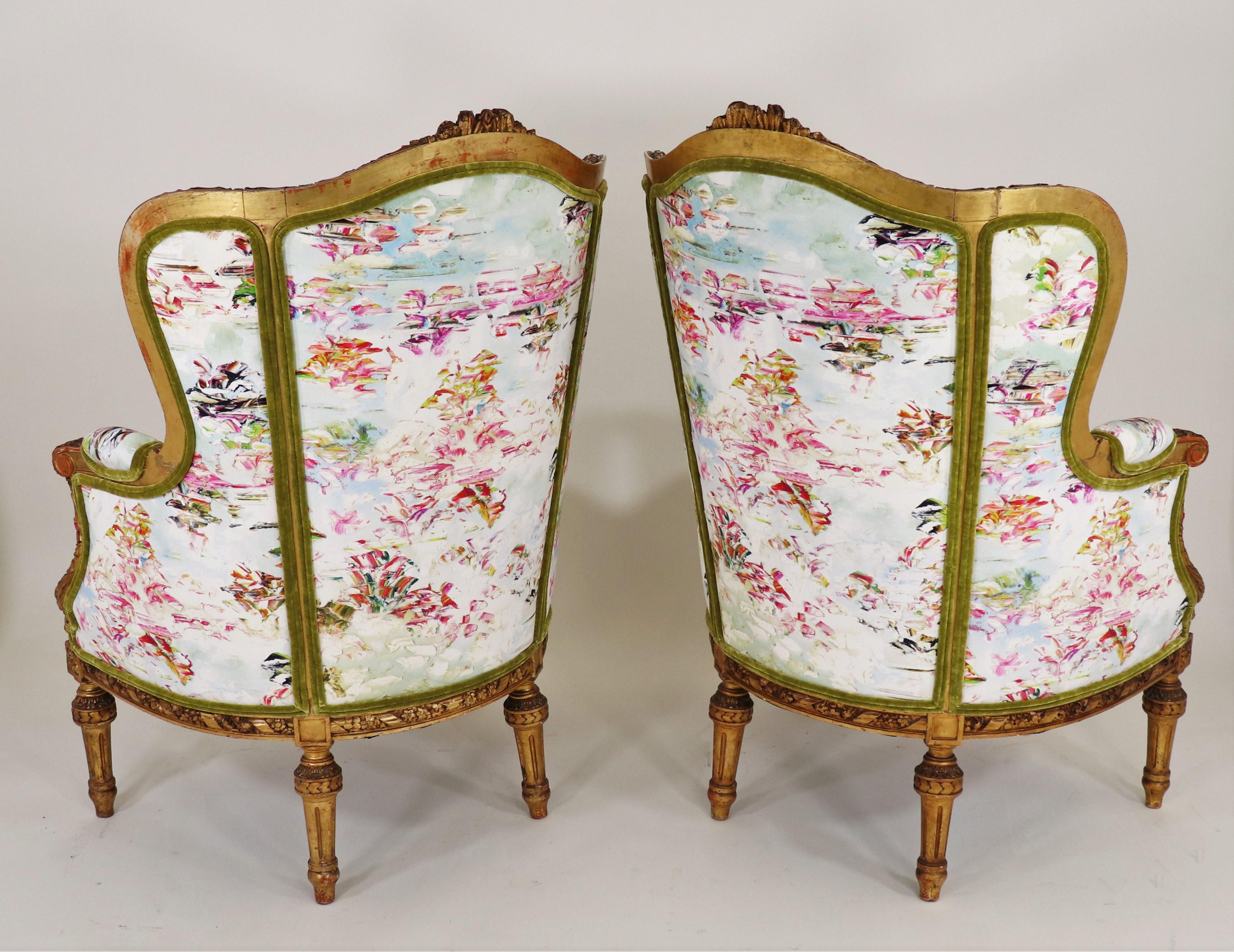 Pair of Mid-19th Century Louis XVI Giltwood Bergère Armchairs with Modern Fabric For Sale 1