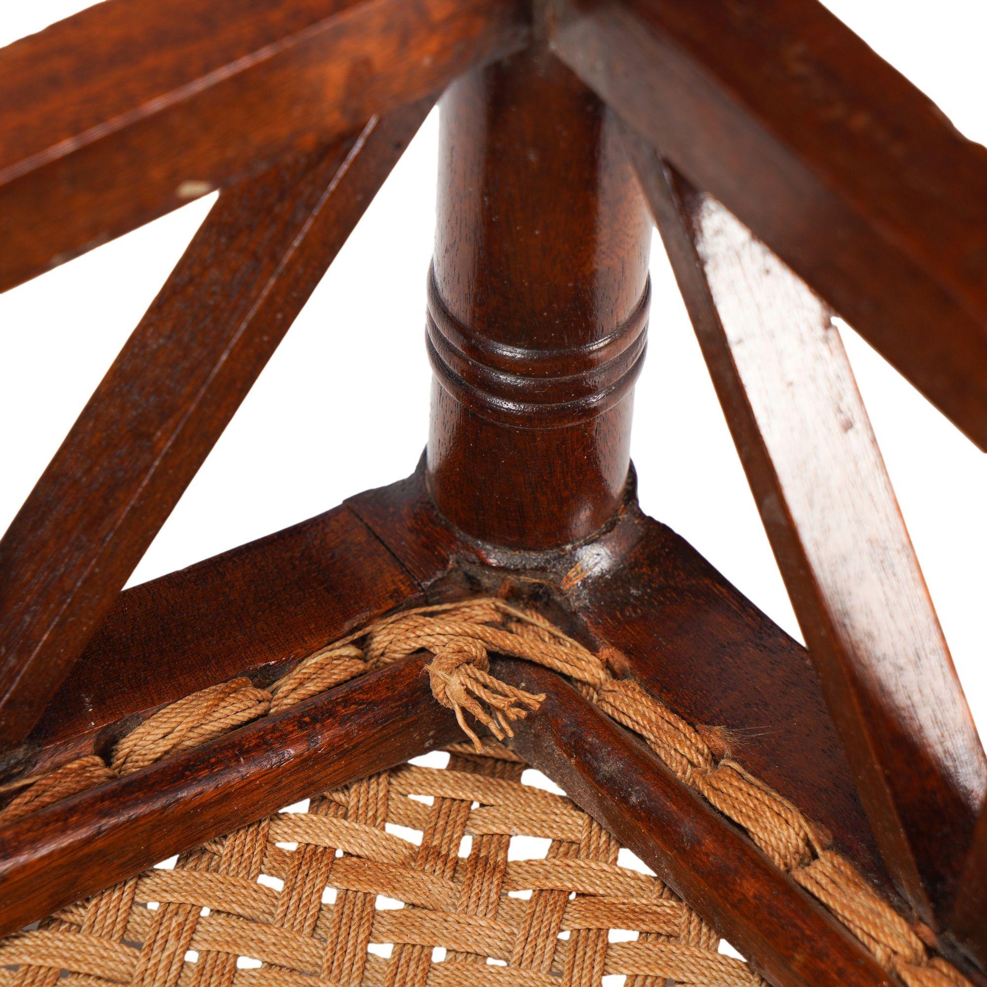 Taburete doble Tebas de Liberty of London, c. 1870-1900 en venta 2