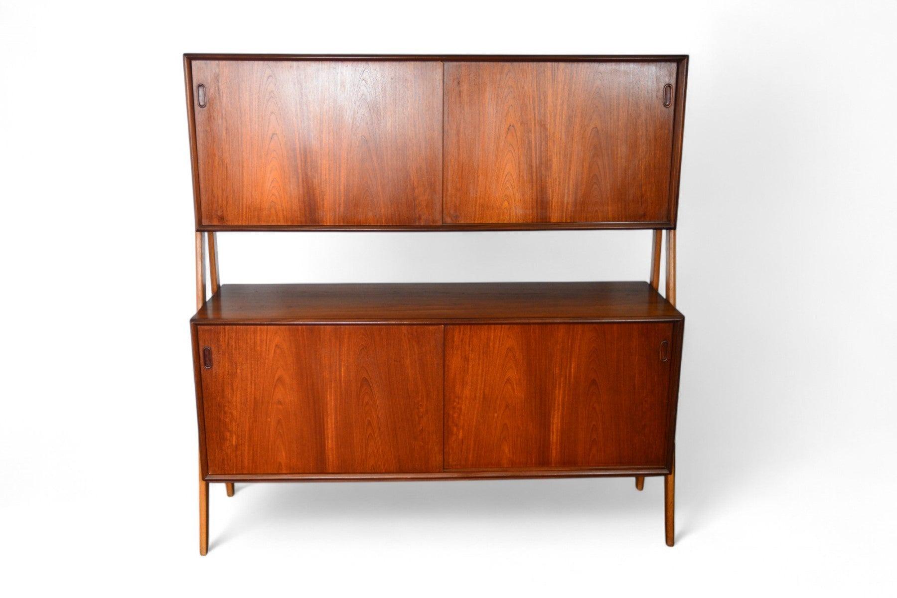 Credenza danese del metà secolo a due piani in Teak + Oak in vendita 1