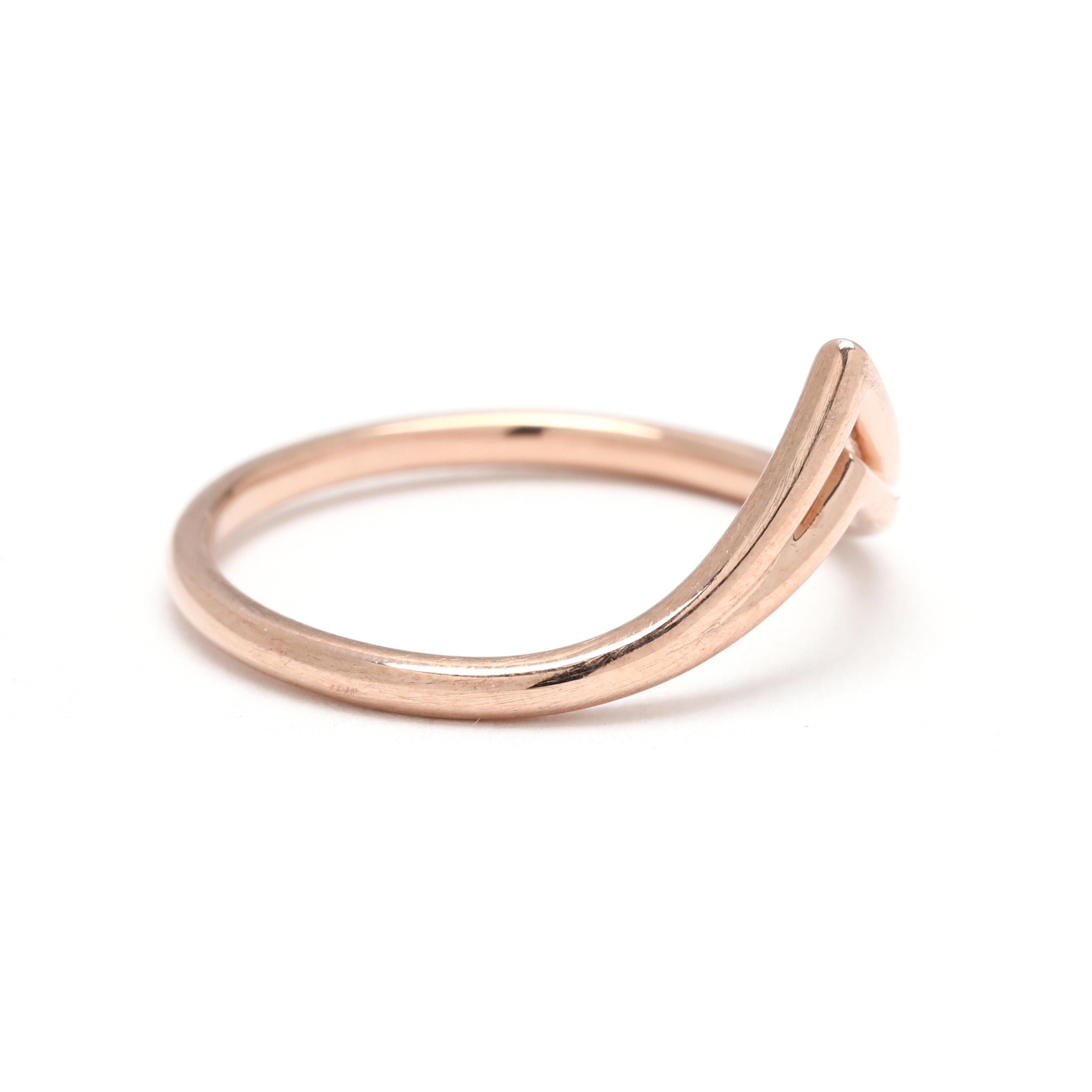 Bague à double V, or rose 10 carats, taille de bague 5, empilable en vente 1