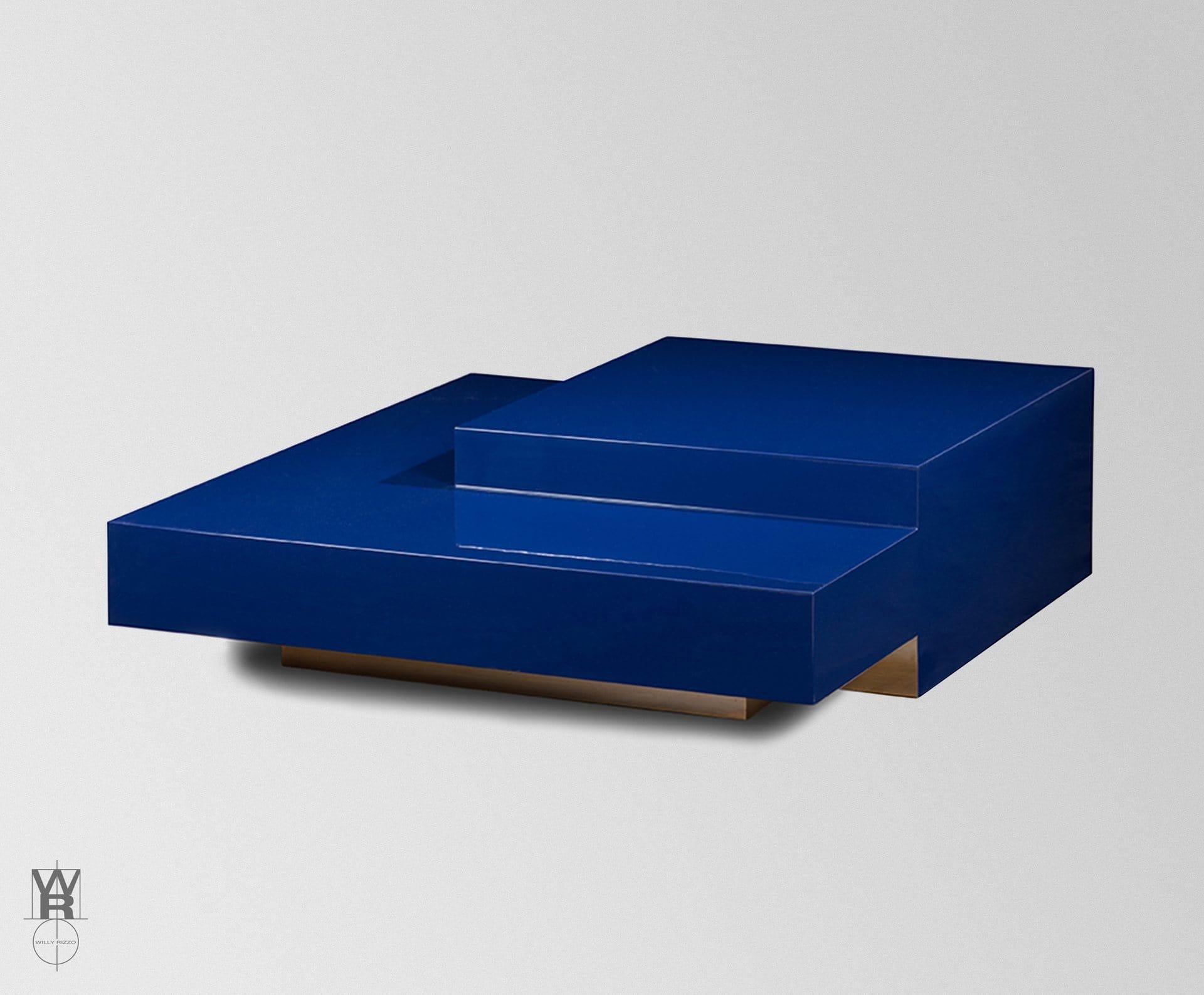 Rizzo aimait la simplicité et la pureté du rationalisme et s'inspirait fortement de l'esthétique du Bauhaus. Informé par son œil de photographe, il recherche l'harmonie visuelle des formes et des matériaux. Ses designs étaient censés avoir une