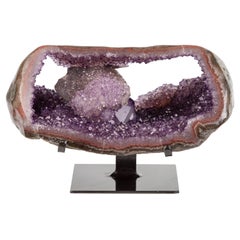 Geode améthyste à double fenêtre avec bordures agates et formation de Calcite rare