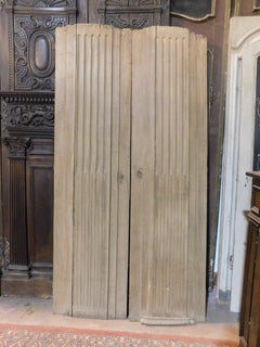 Double wing door in oak wood, striped, Italy