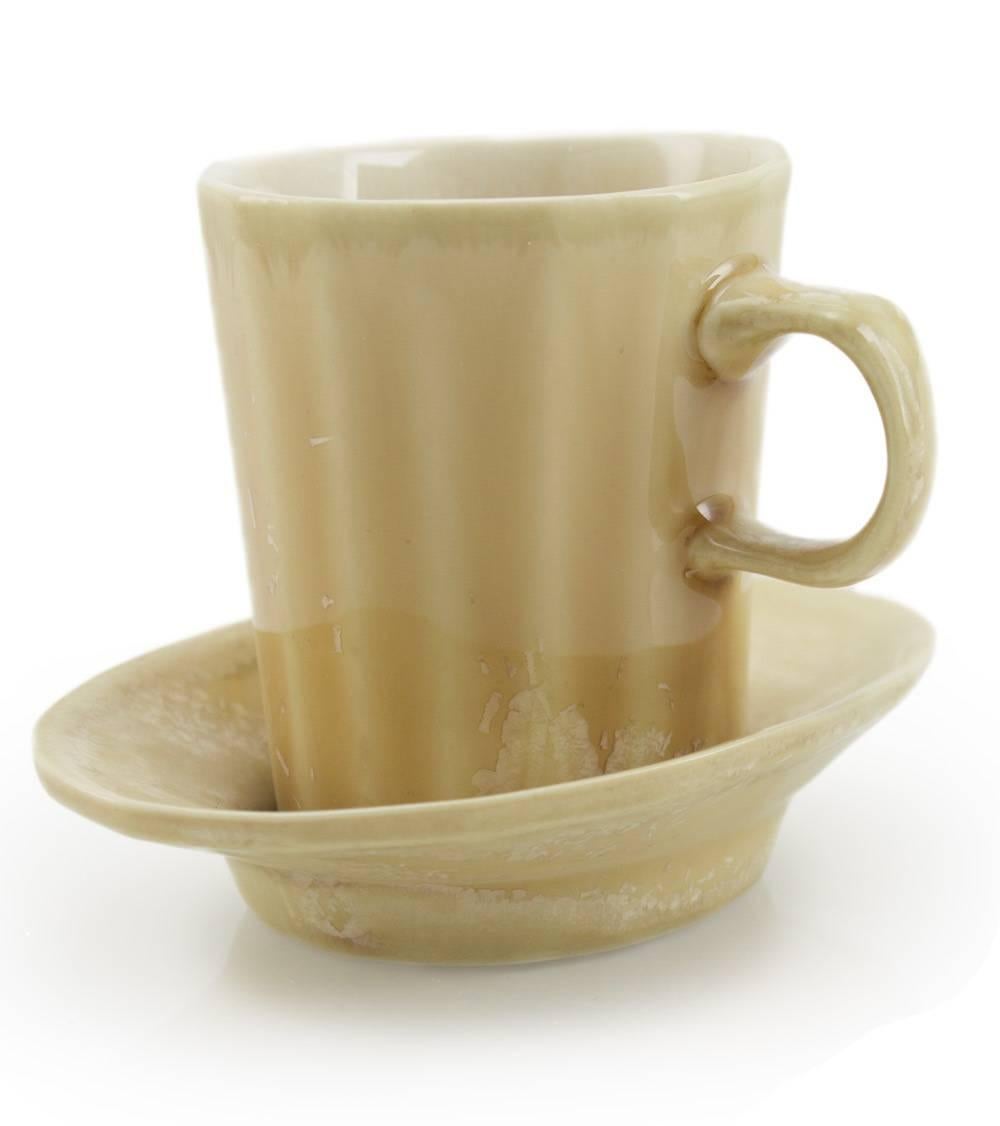 A little green one-fingered cup for espresso, coffee or the double shot of your choice, with a saucer for a sidekick. The Doubleshot Espresso cup is the best way to enjoy espresso at home. A great gift for coffee lovers, this unique coffee cup is