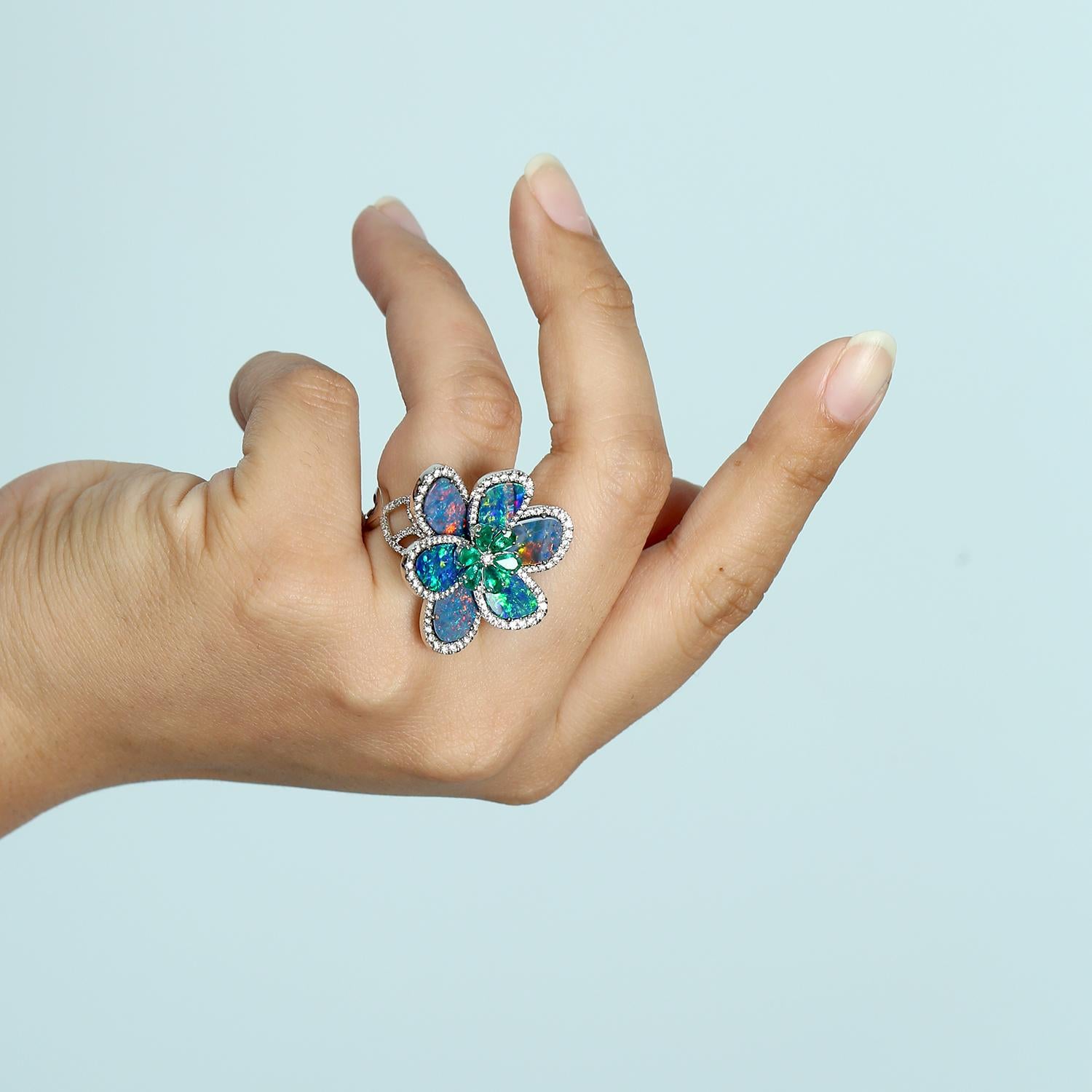 18KT:13.403g,D:1.55ct, Emer:1.11ct,Opal:6.55ct,