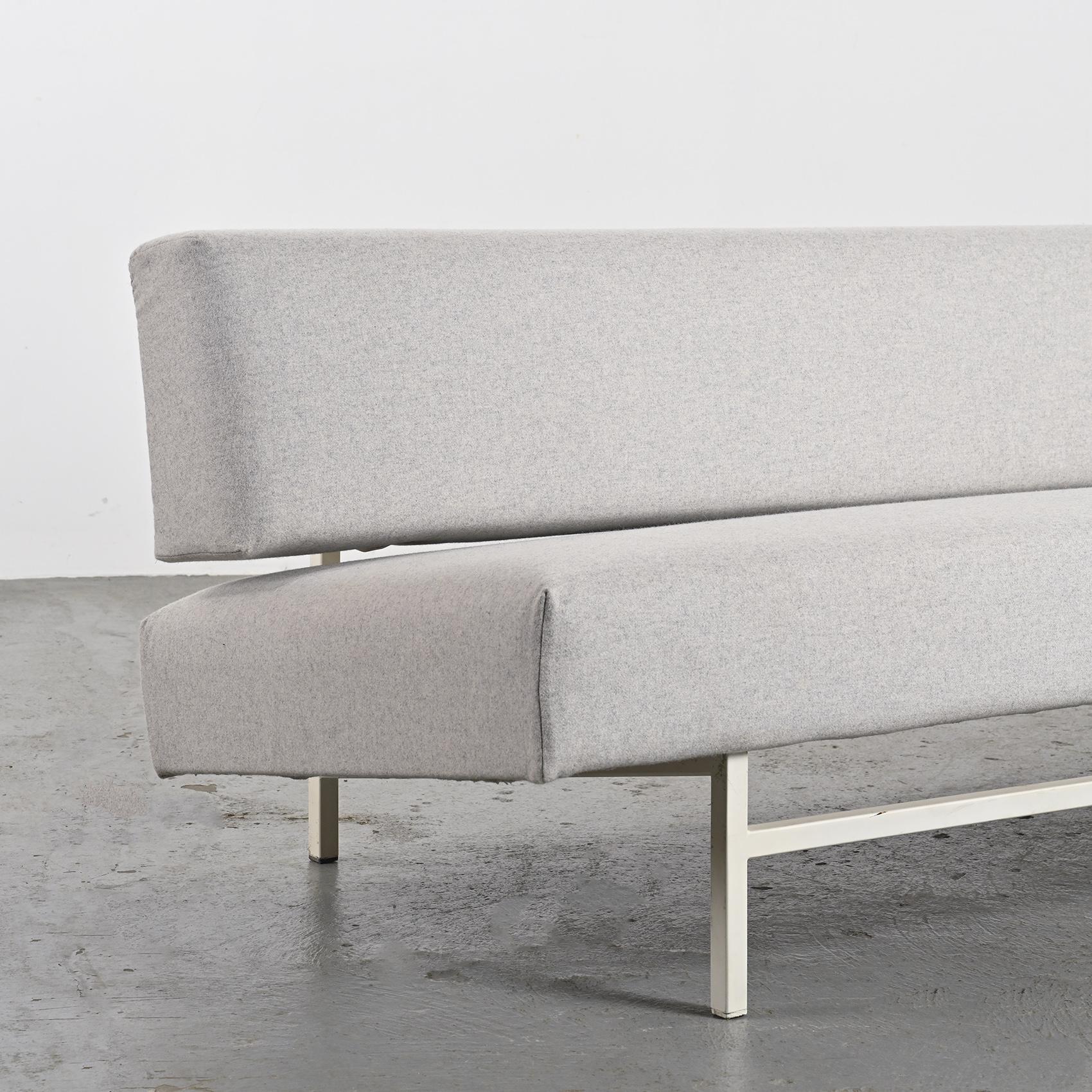 Doublet sofa by Rob Parry for Gelderland, circa 1960 For Sale 4
