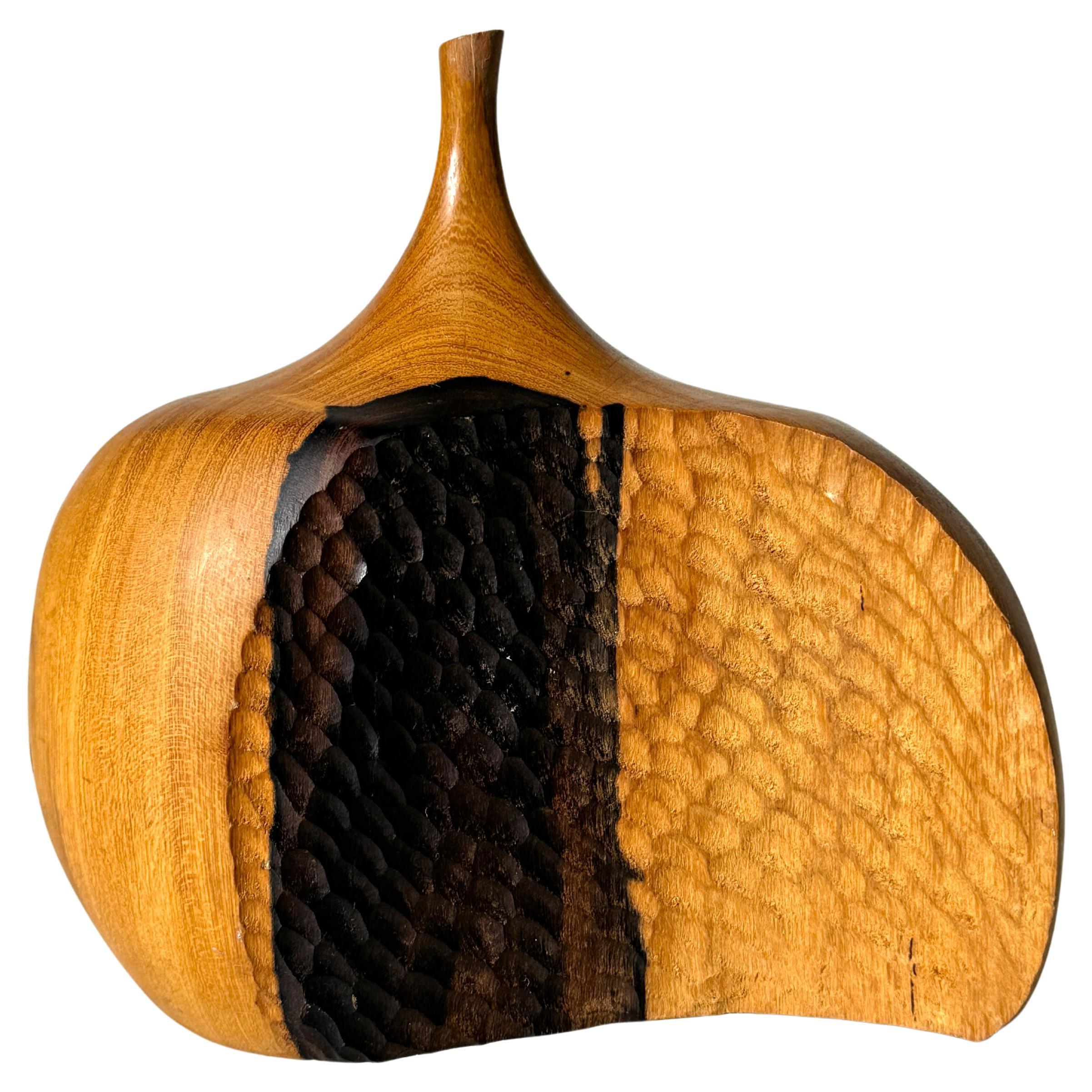 Doug Ayers Vaso in legno di ferro intagliato con bordo vivo Scultura di vaso di erbacce anni '70